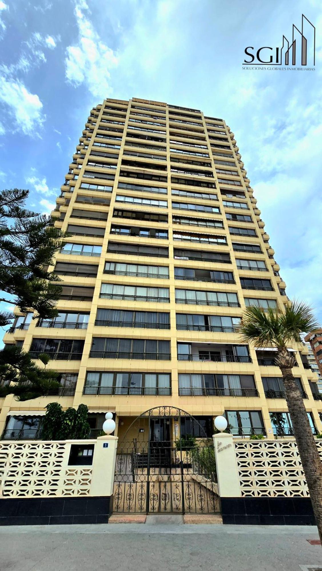 Primera Linea De Playa- First Line Benidorm