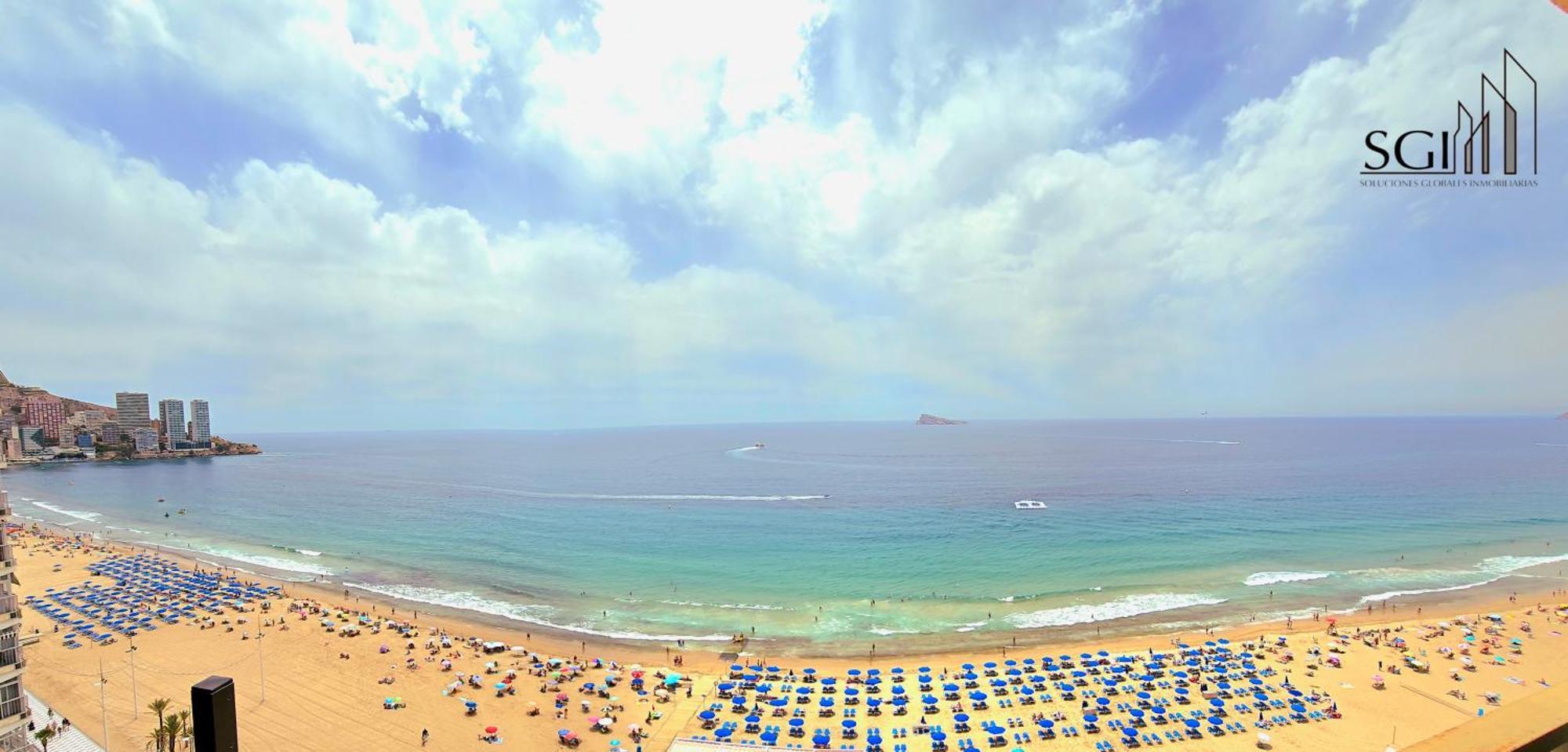 Primera Linea De Playa- First Line * Benidorm