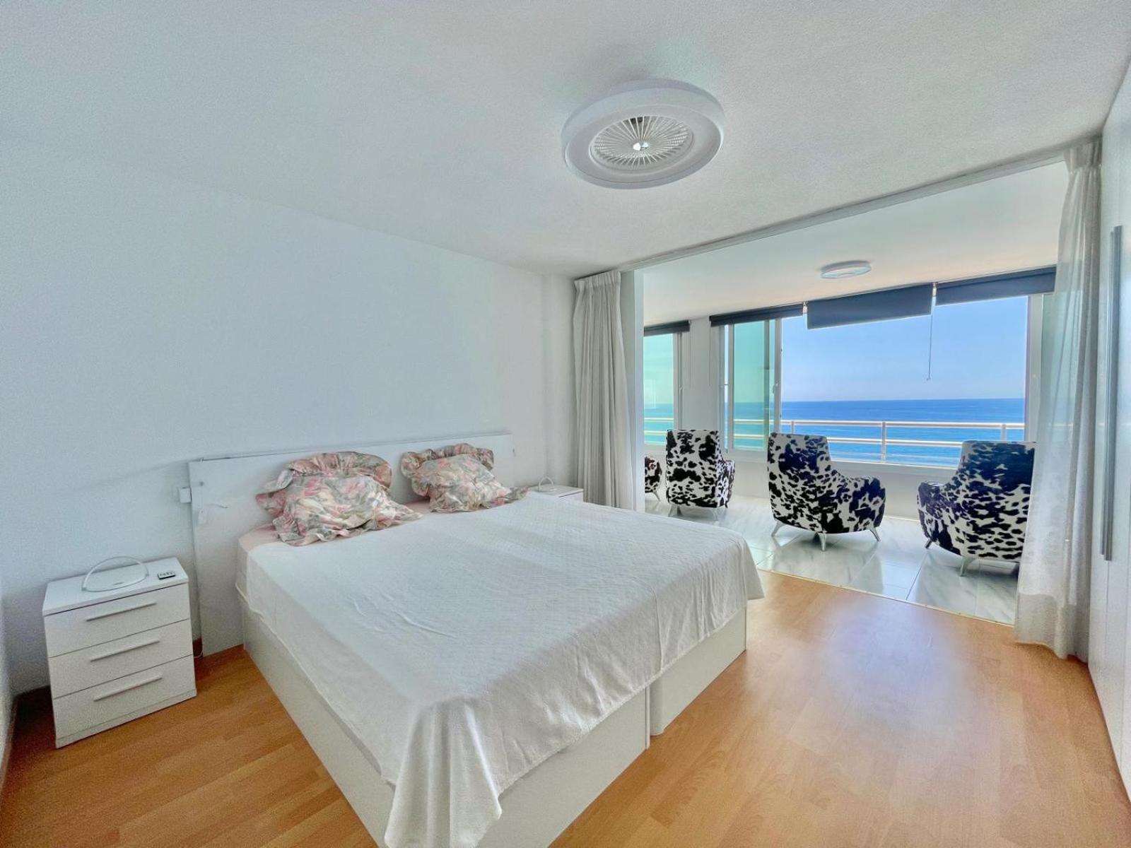 Apartment Torre Coblanca Seafront Benidorm