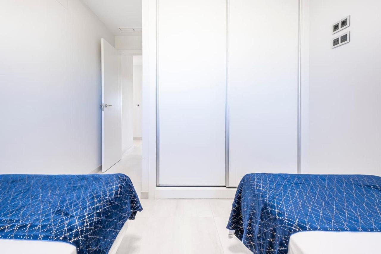 Apartamento Lujo En Sunset Waves Sauna Tenis Vistas Al Mar Gym Benidorm