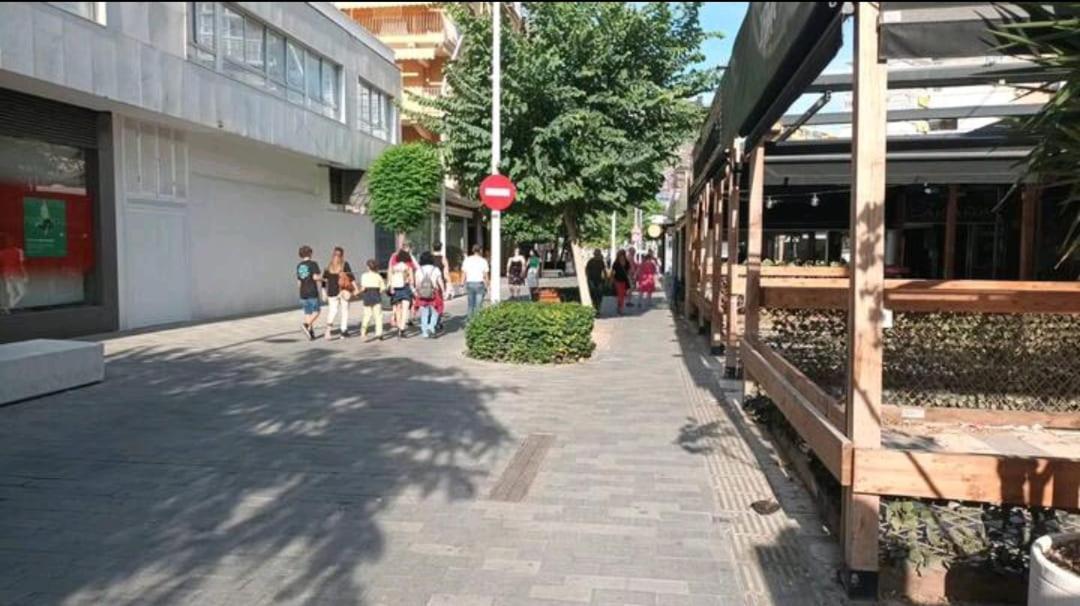Apto Gavina Plaza Triangular , A Pie De Playa Levante *