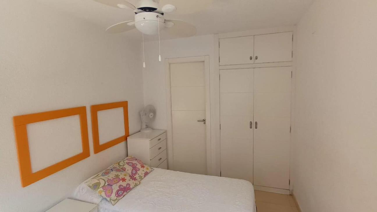 Apto Gavina Plaza Triangular , A Pie De Playa Levante *