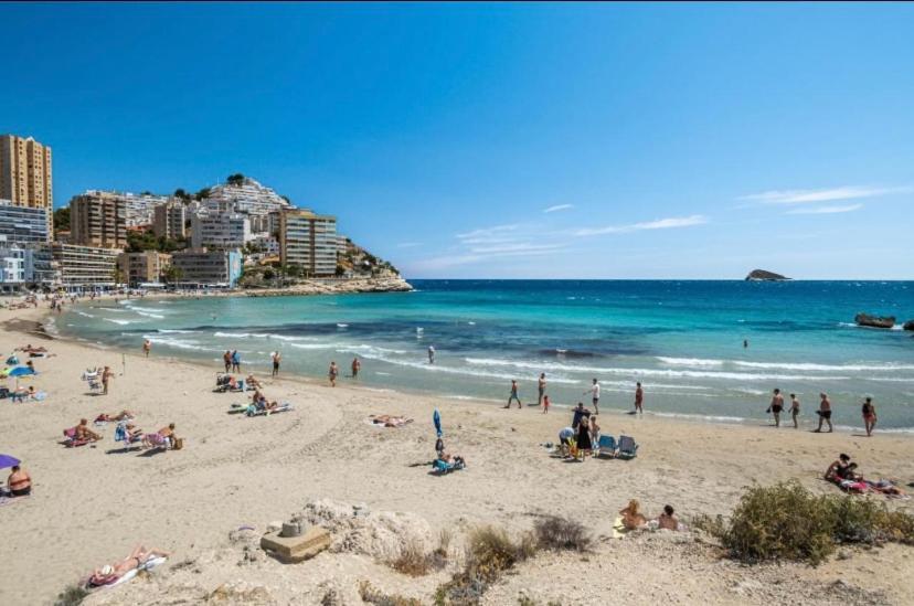 Oasis Cala Alta New 120qm Free Parking, Pool, 2 Bath, 3bdr, Wi-fi, Air-condit *