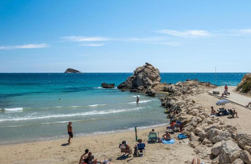Oasis Cala Alta New 120qm Free Parking, Pool, 2 Bath, 3bdr, Wi-fi, Air-condit Apartment *