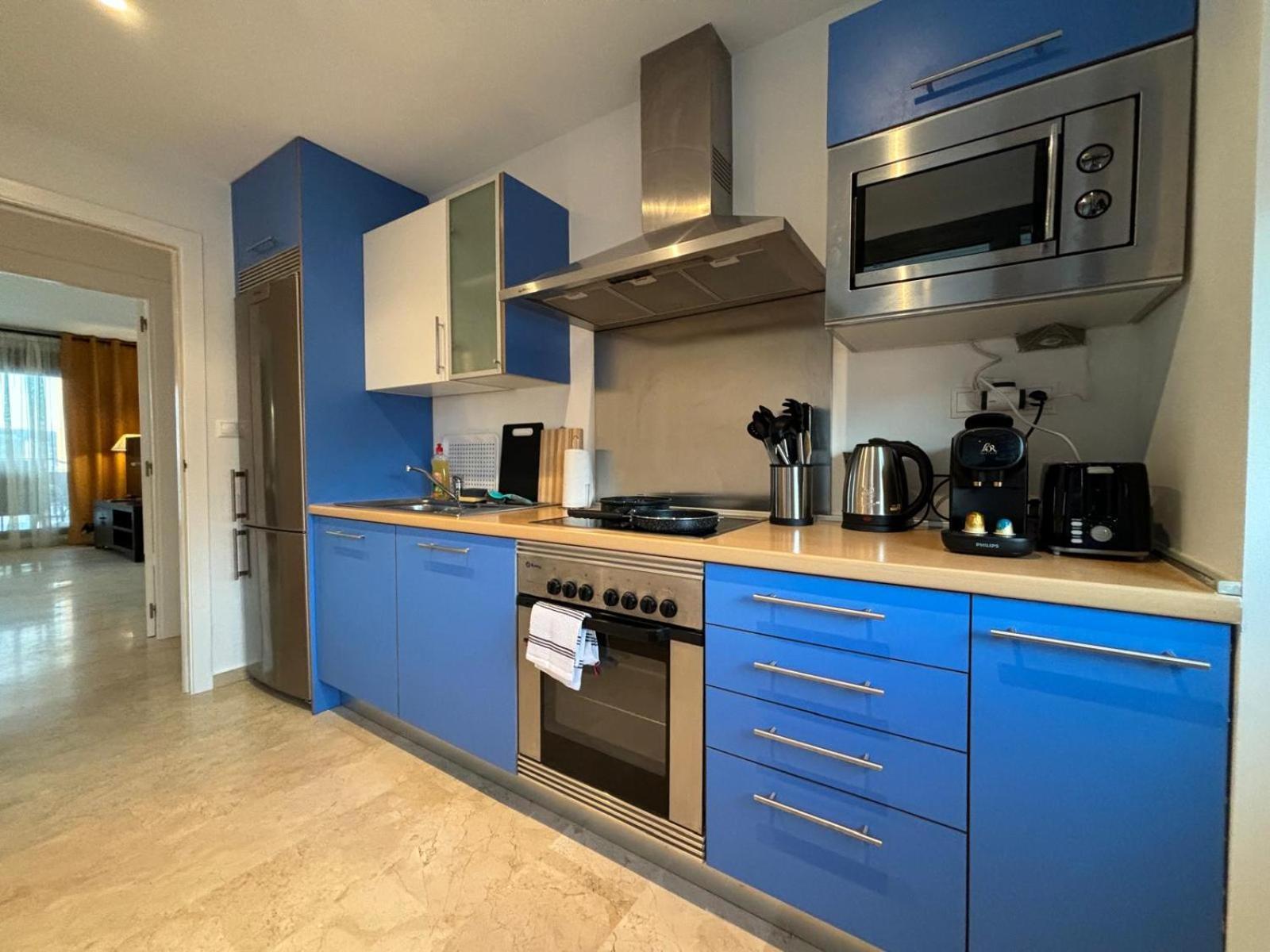 Oasis Cala Alta New 120qm Free Parking, Pool, 2 Bath, 3bdr, Wi-fi, Air-condit Apartment Benidorm