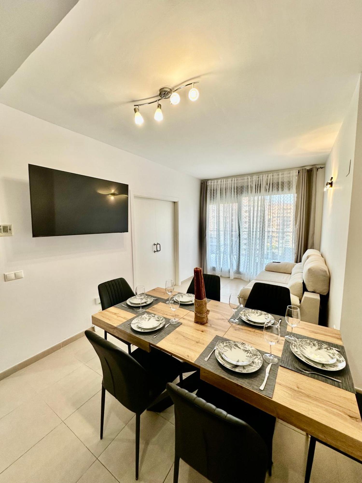 Luxury 3 Bdr By The Beach