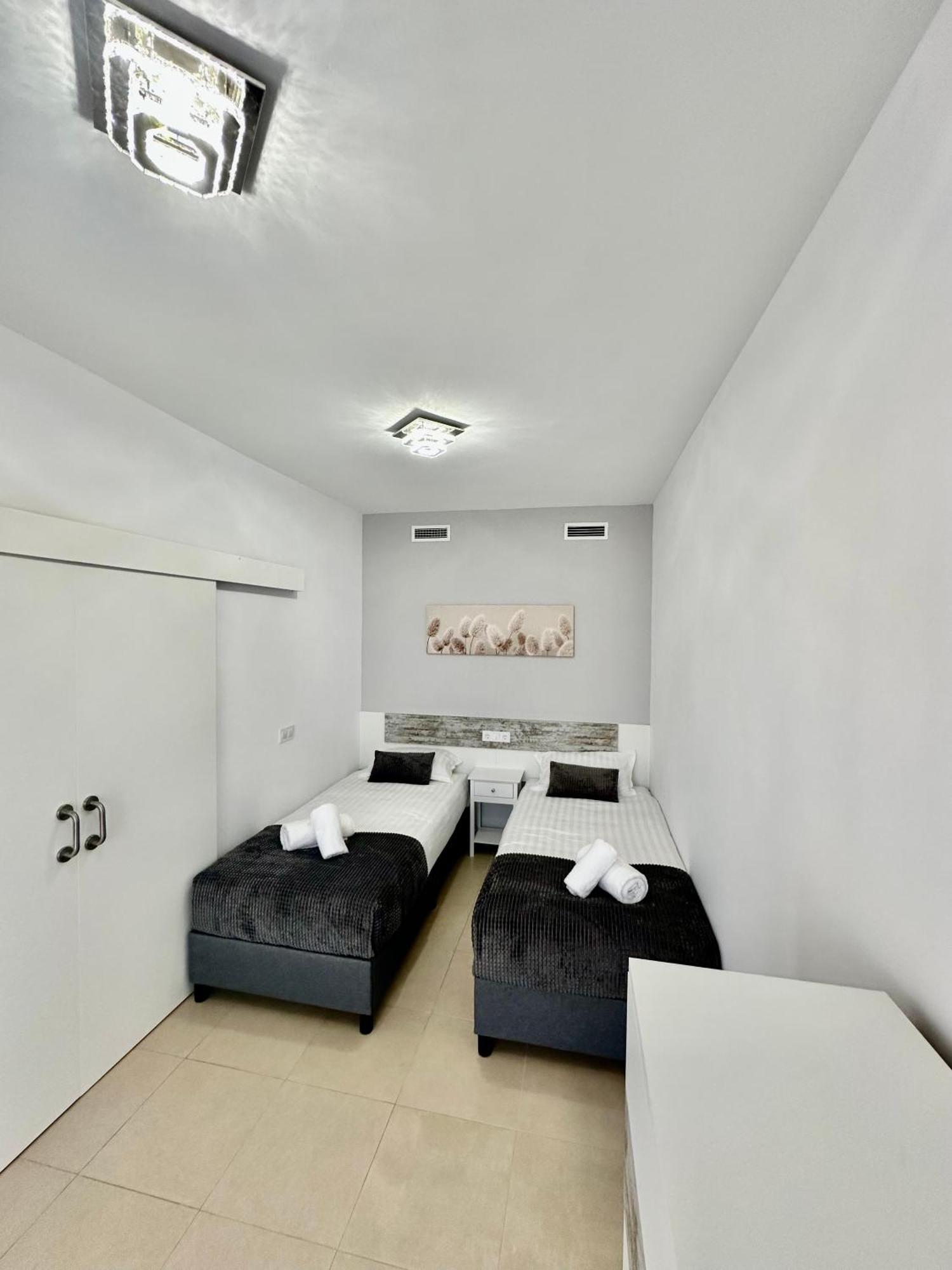 Appartement Luxury 3 Bdr By The Beach *