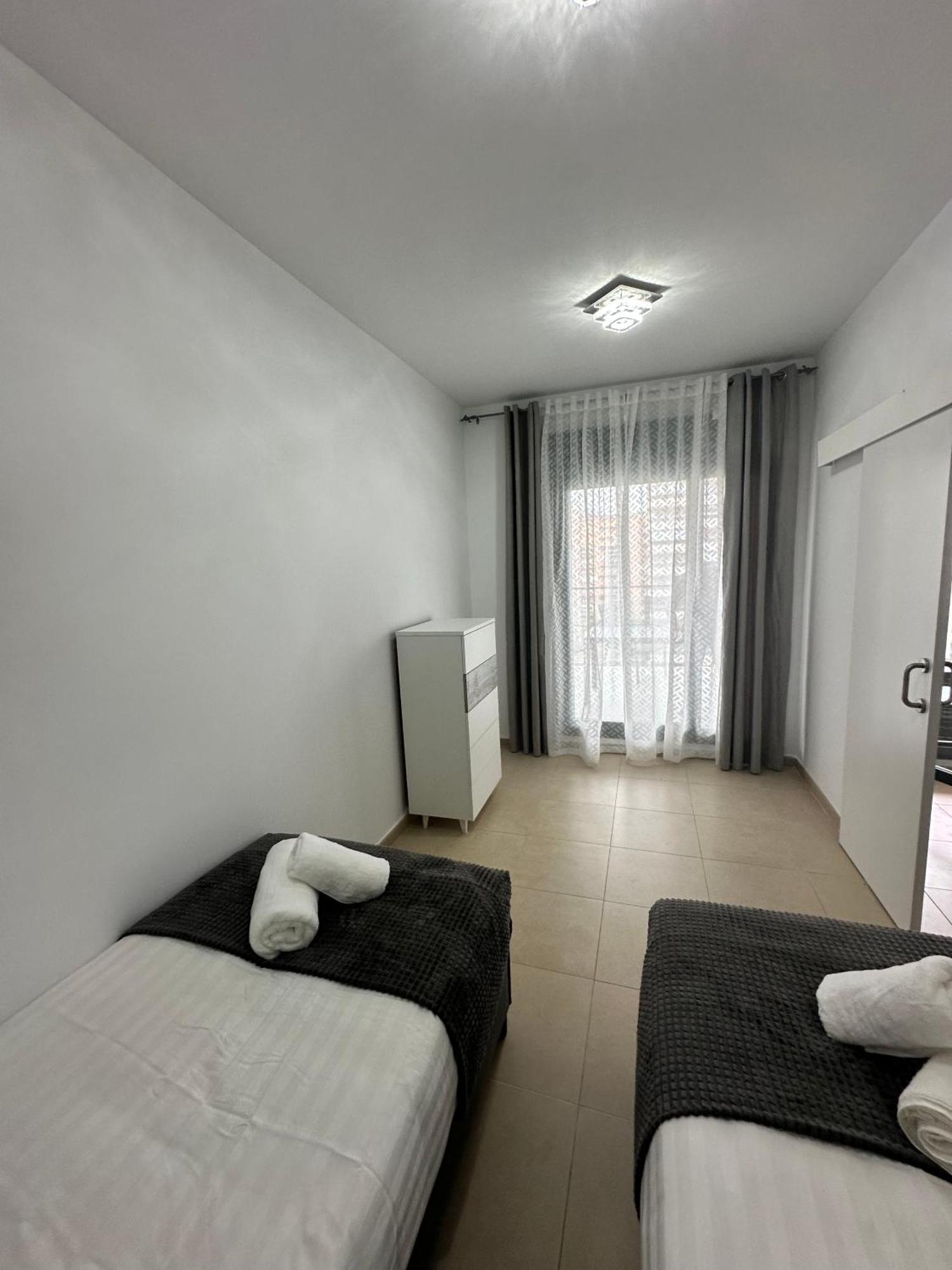 Appartement Luxury 3 Bdr By The Beach