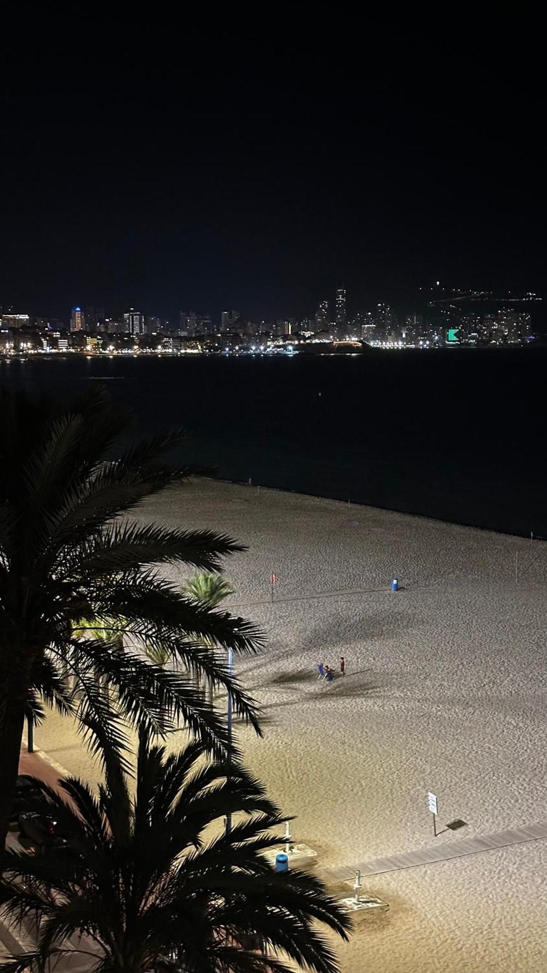 Esmeralda, Beachfront Poniente, 1st Line Frontal Seaview, Ocean Terrace Apartment Benidorm