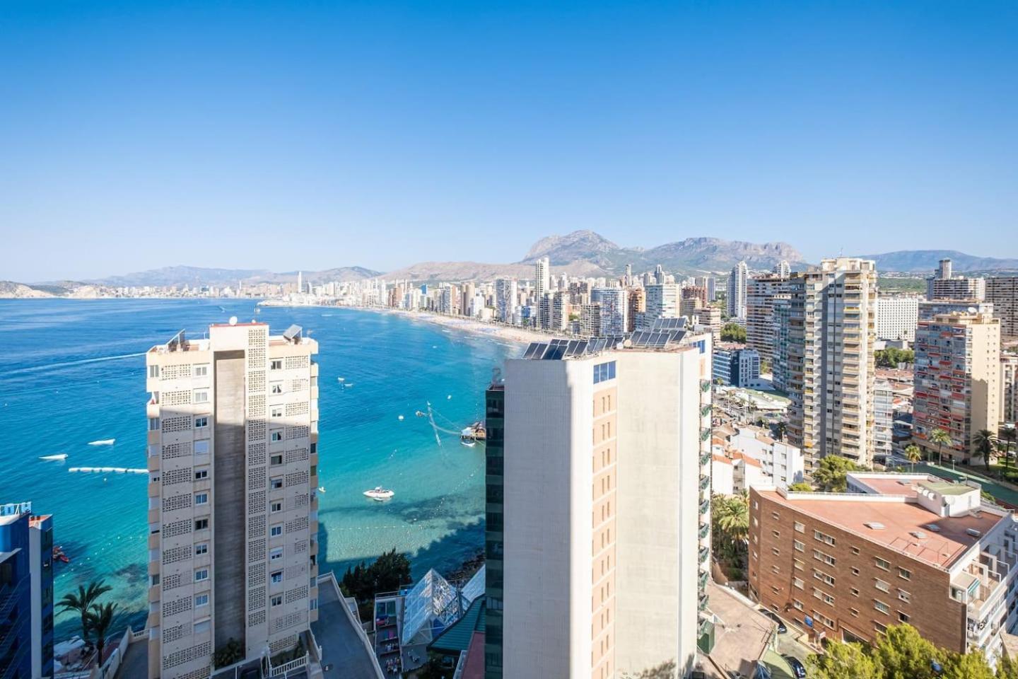 Magico Paraiso En Alturas Piscina Y Pista De Tenis Benidorm
