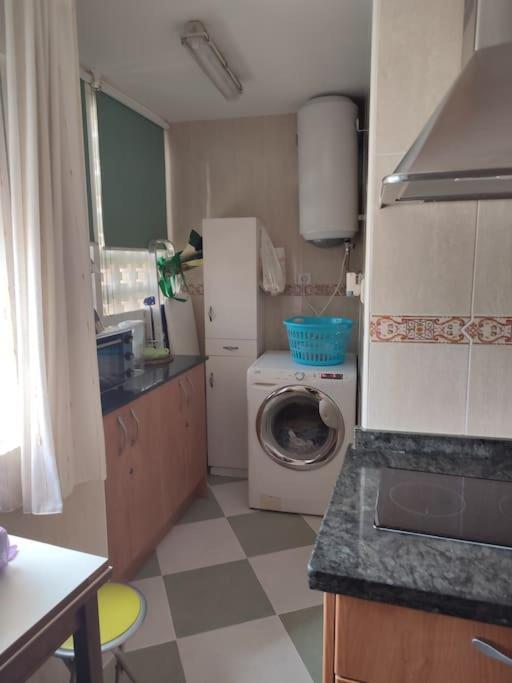 Apartamento Con Piscina Y Parking