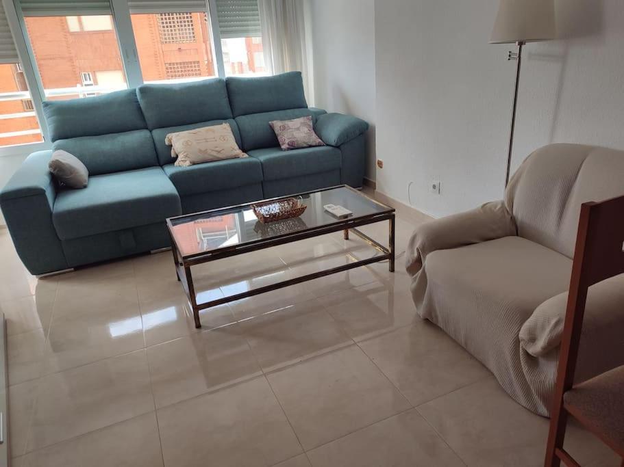 Apartamento Con Piscina Y Parking Apartment *