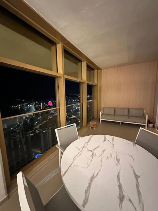 Intempo 31 Panoramic Sunrise & Apartment