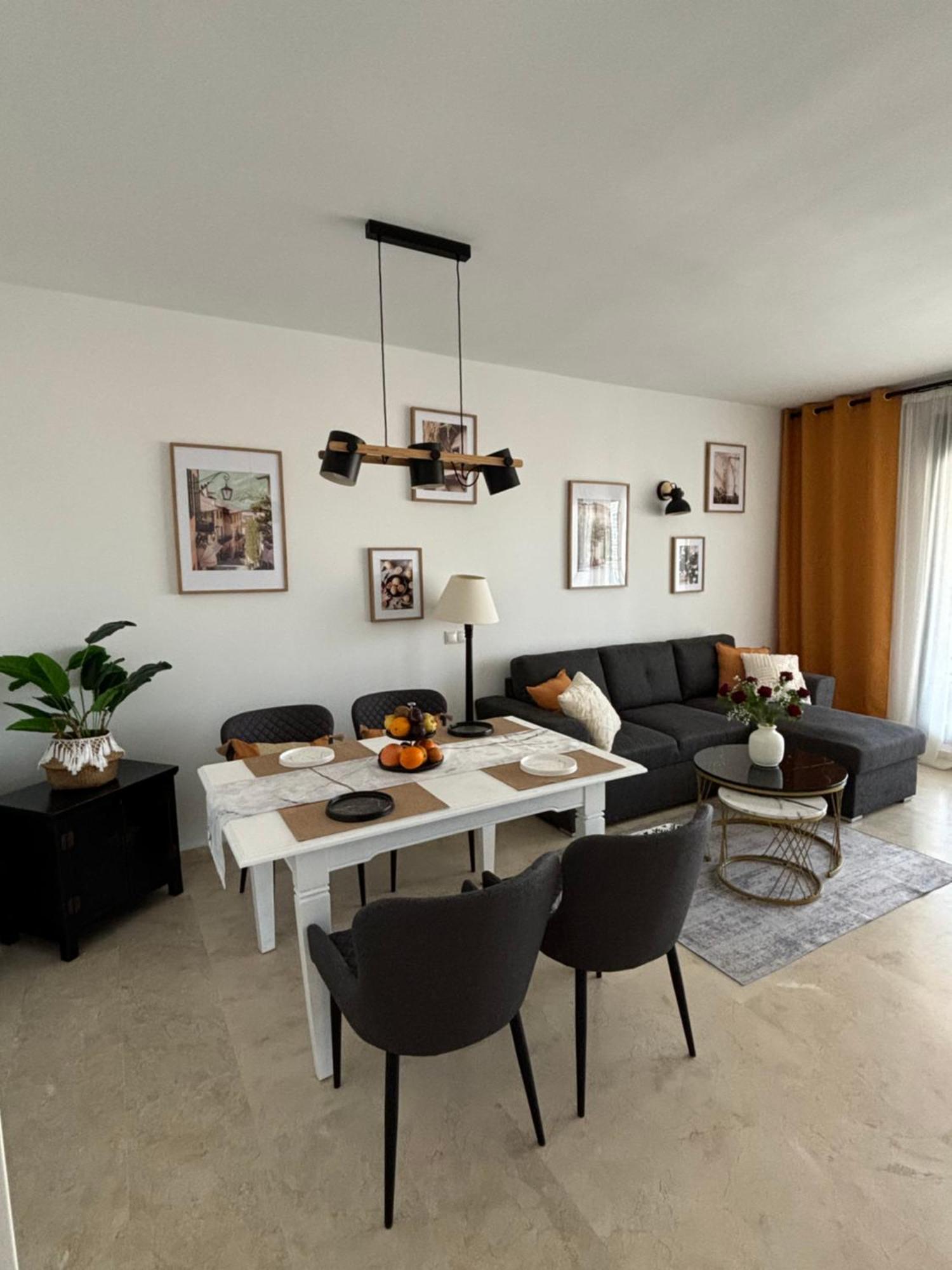 Oasis Cala Alta New 120qm Free Parking, Pool, 2 Bath, 3bdr, Wi-fi, Air-condit *