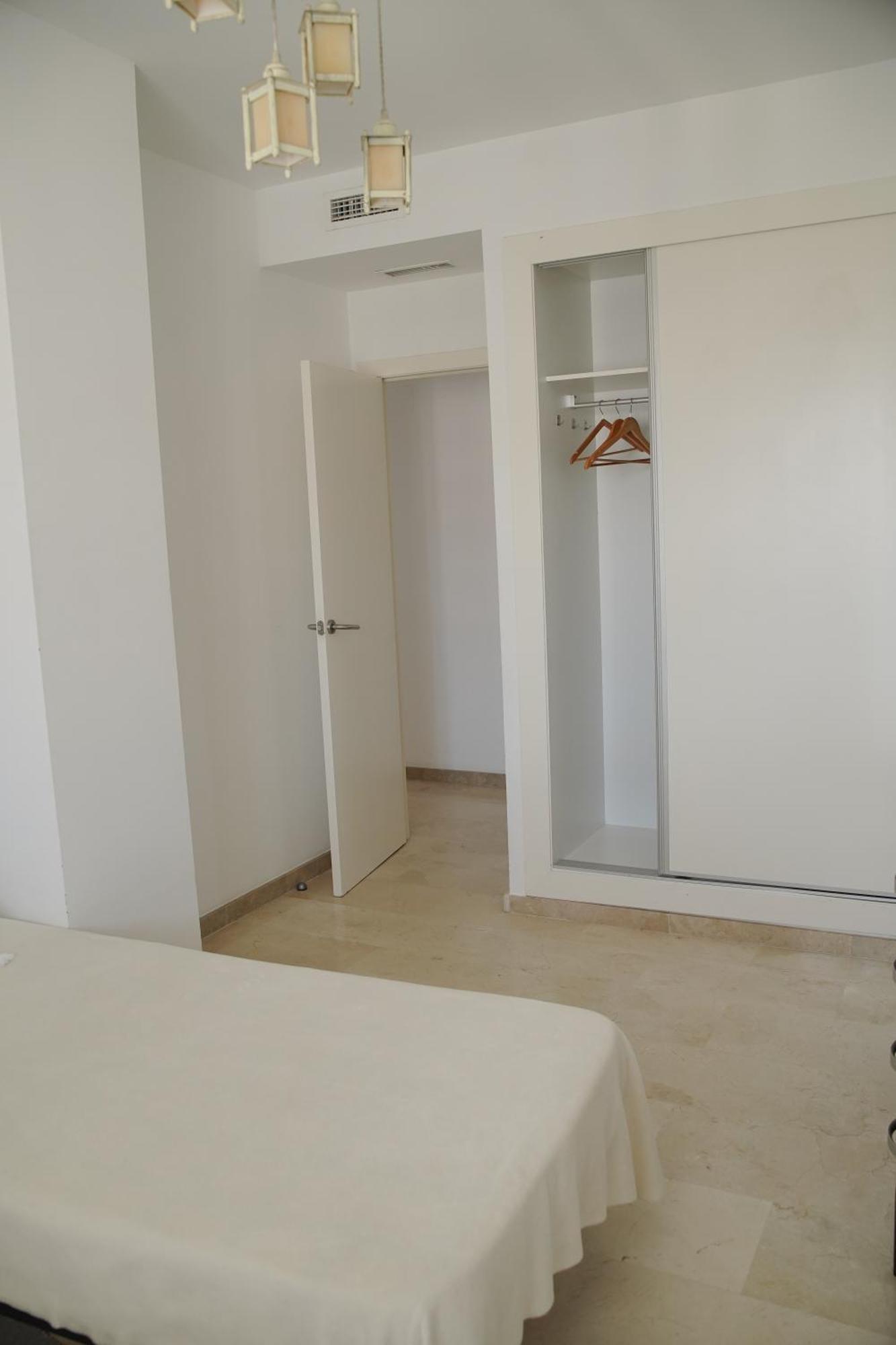 Amplio Apartamento Con Vistas A La Playa Apartamento *