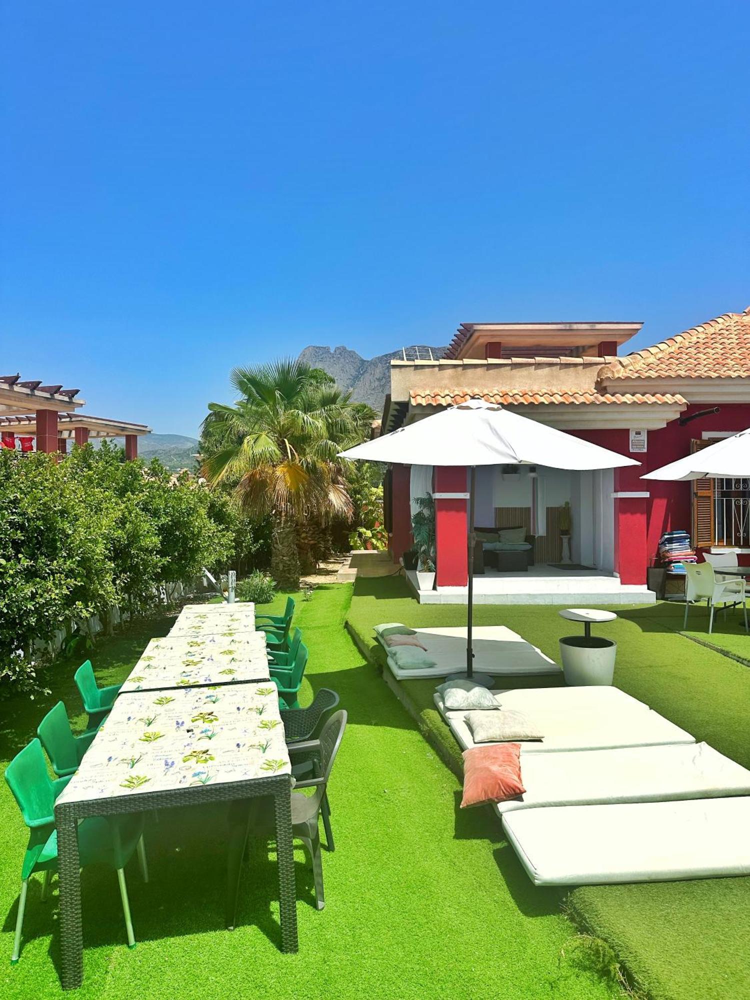 Villa Stag Hendo25pax Only 10min To The Party Area Despedidas 25pax 10 Min De La Zona De Fiesta Consultar Precio Benidorm