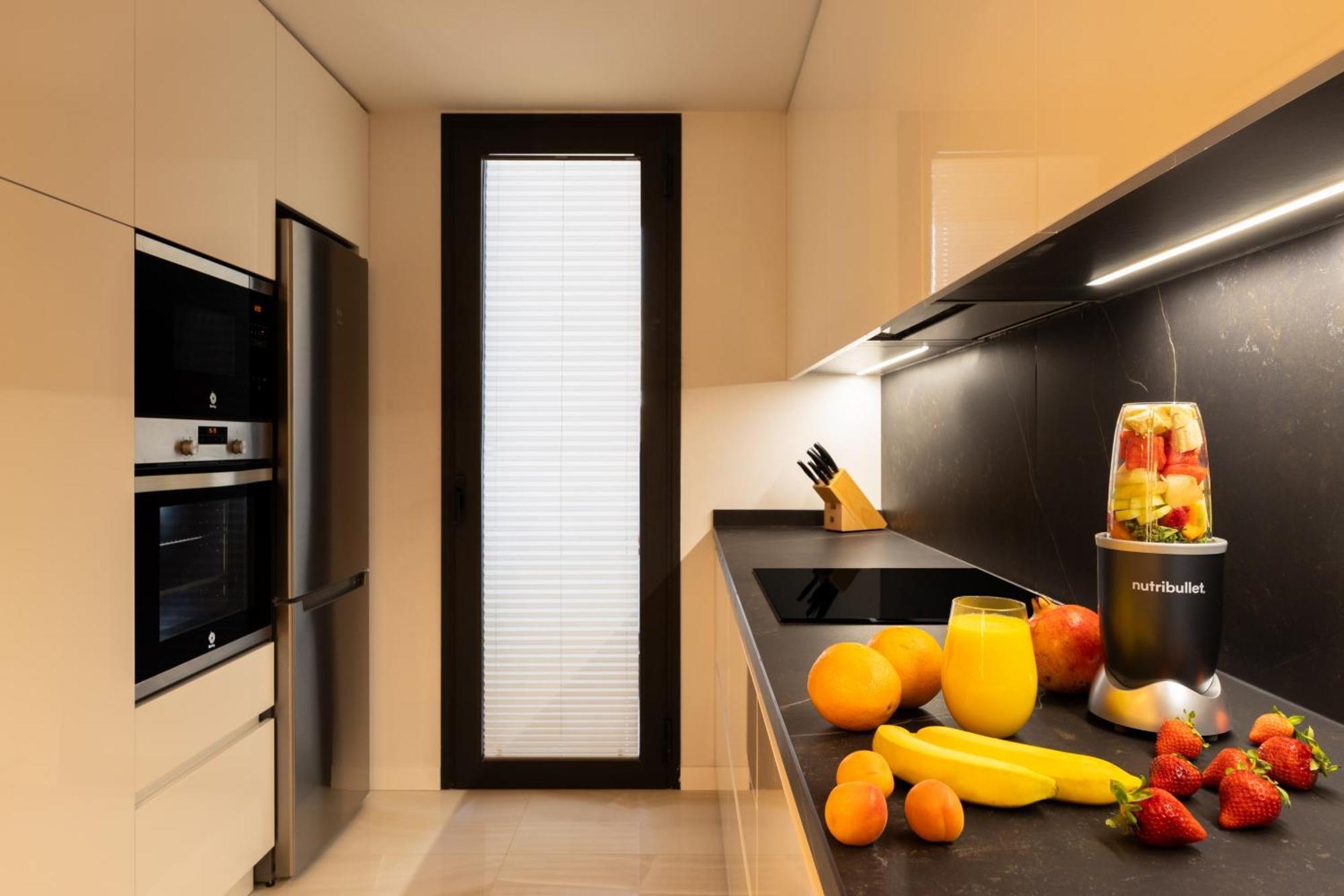 Apartment Beach - Beautiful Beachside Getaway By Costa Activa