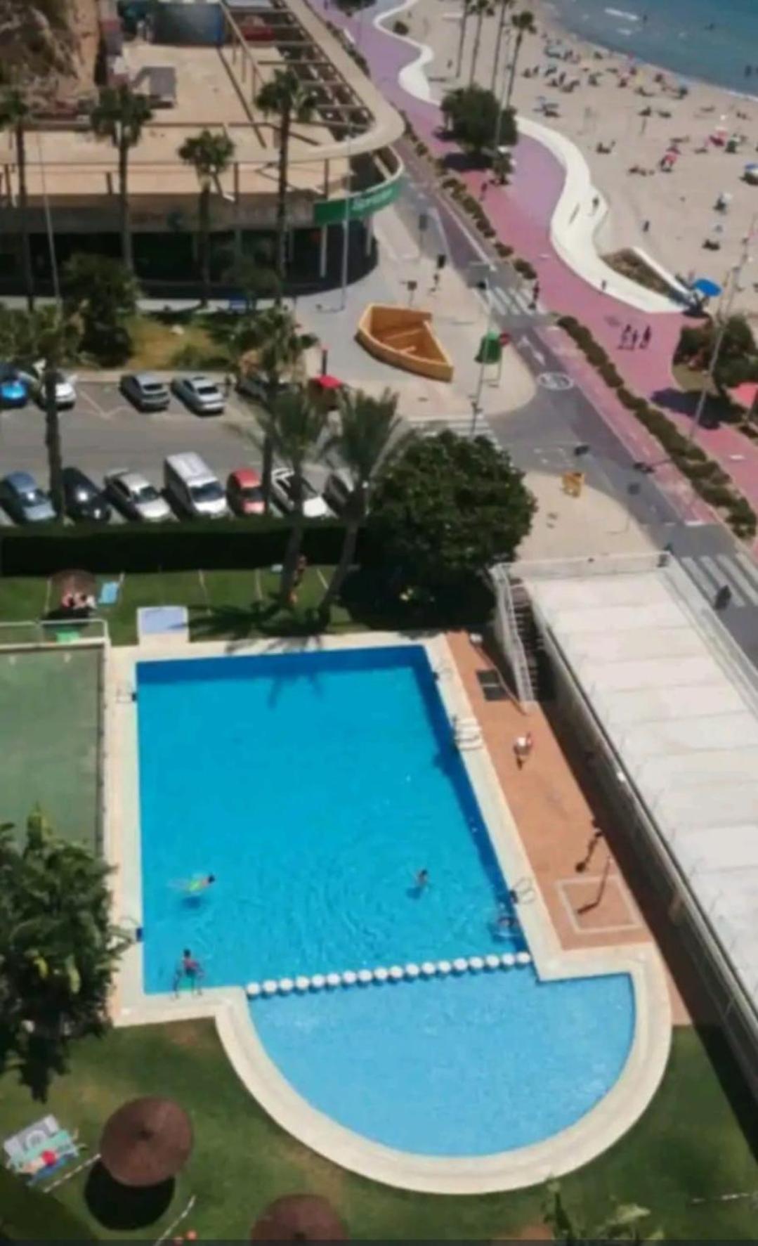 Acapulco Luxe Piso 3 En 1a Linea Playa Poniente Vistas Al Mar Espectaculares Y De Luxe Con Acceso A Piscina Y Garaje Privado * Benidorm