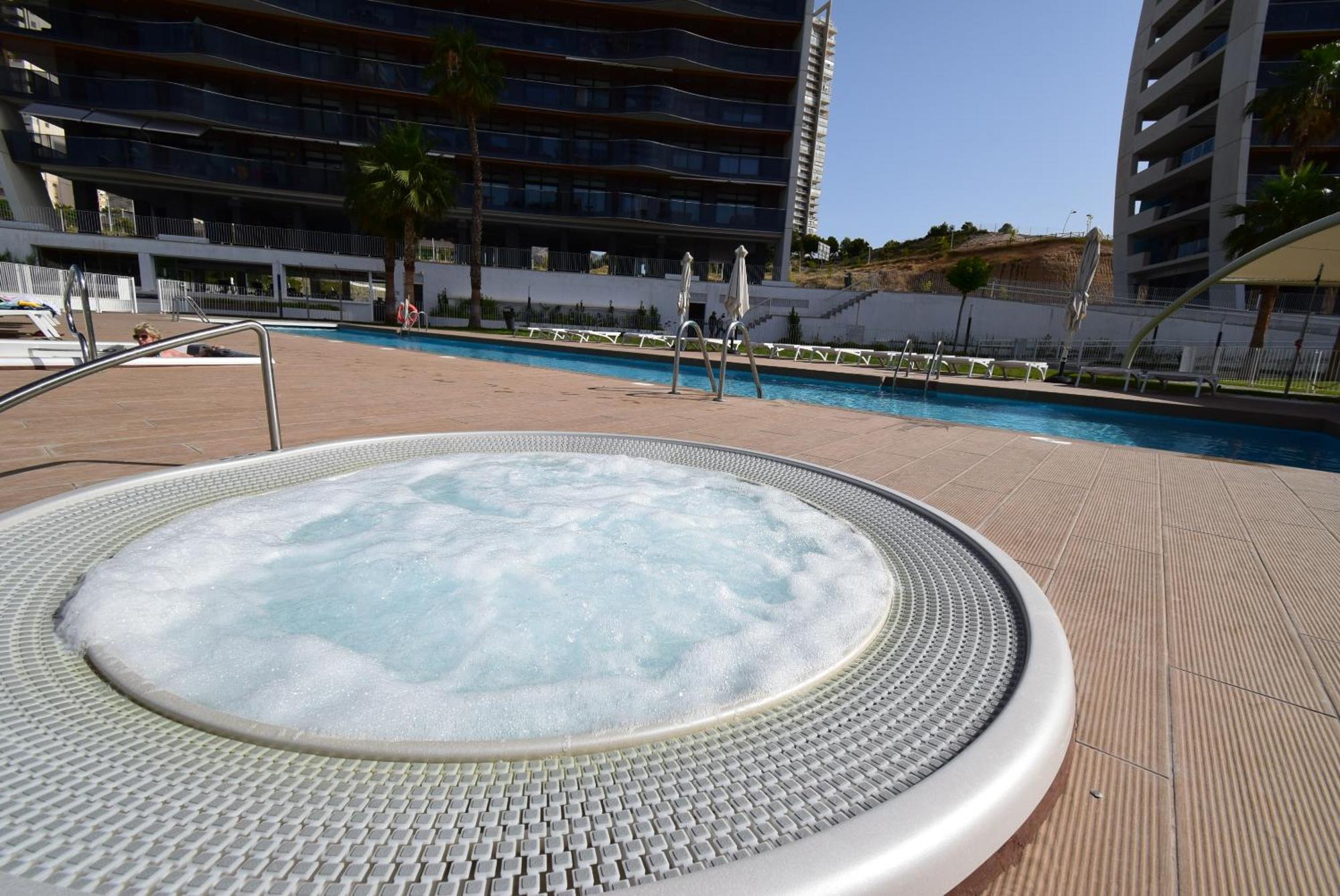 Sunset Waves Ii - Arena Benidorm