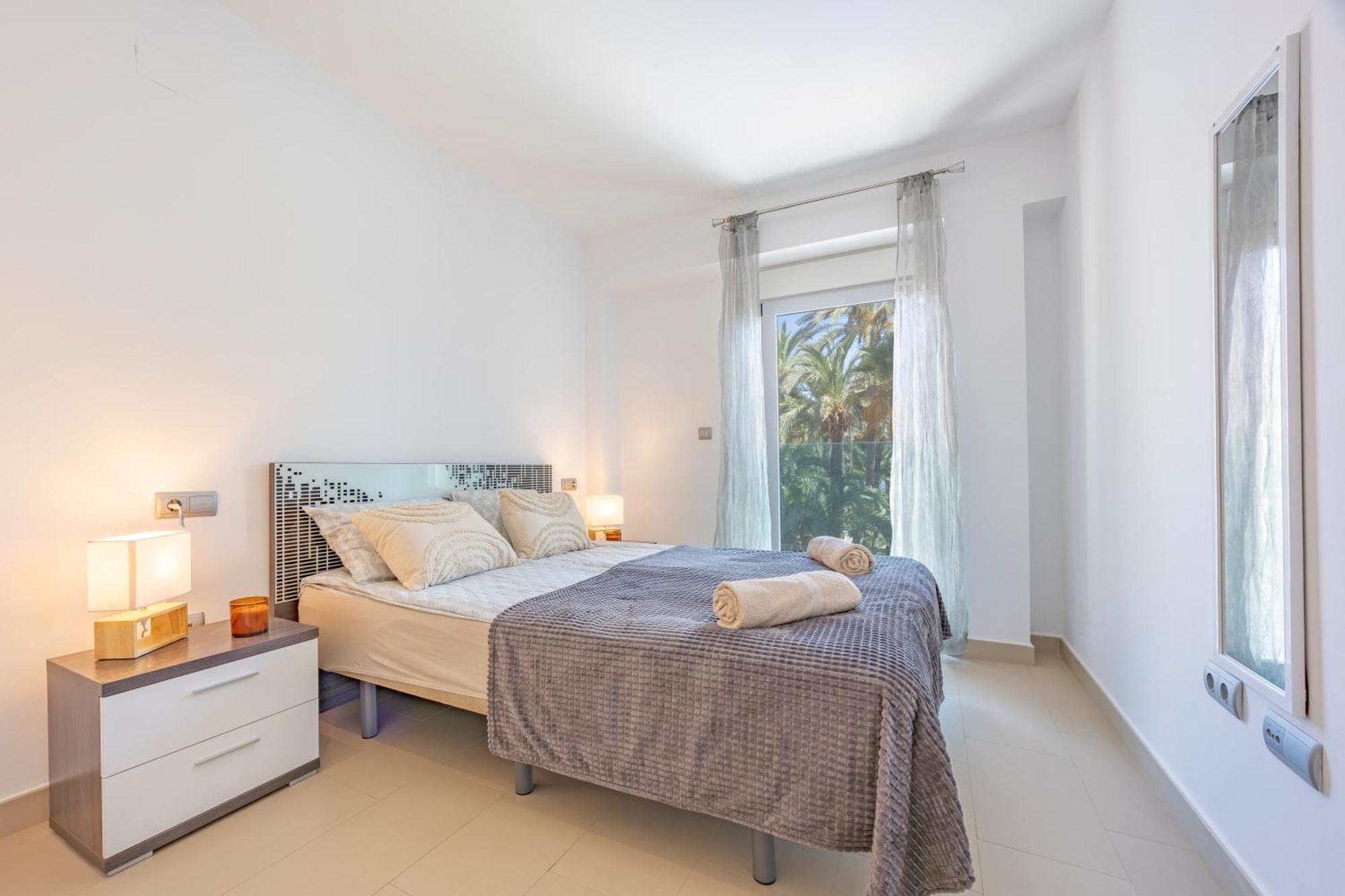 Playa De Poniente Apartment