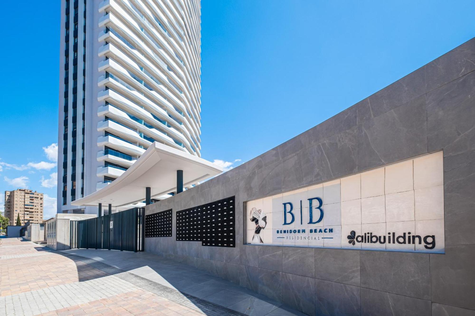 Beach 6-16 Poniente Beach Apartment *