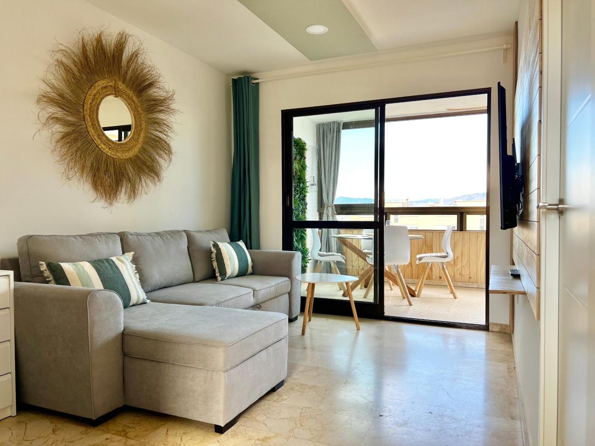 Blue Horizon Apartment *
