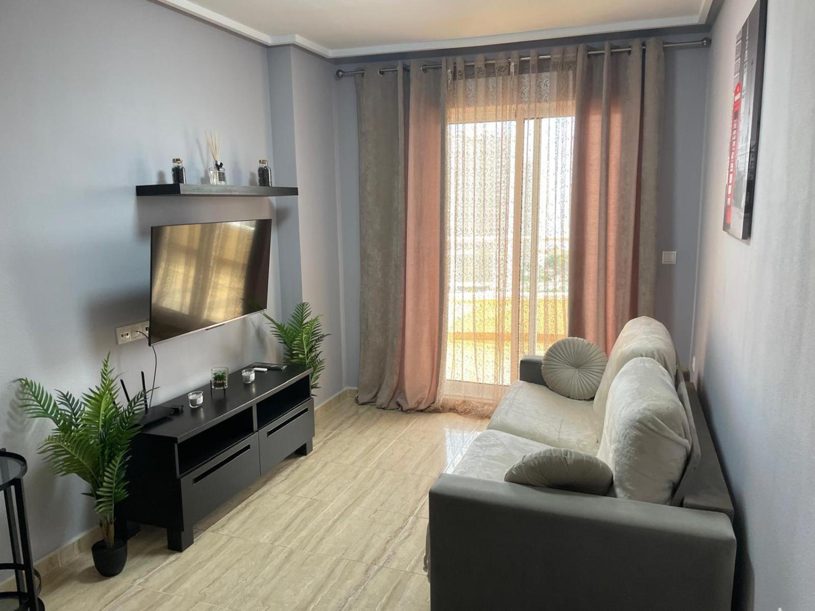 с супер видом на море и горы бенидорма Apartment *