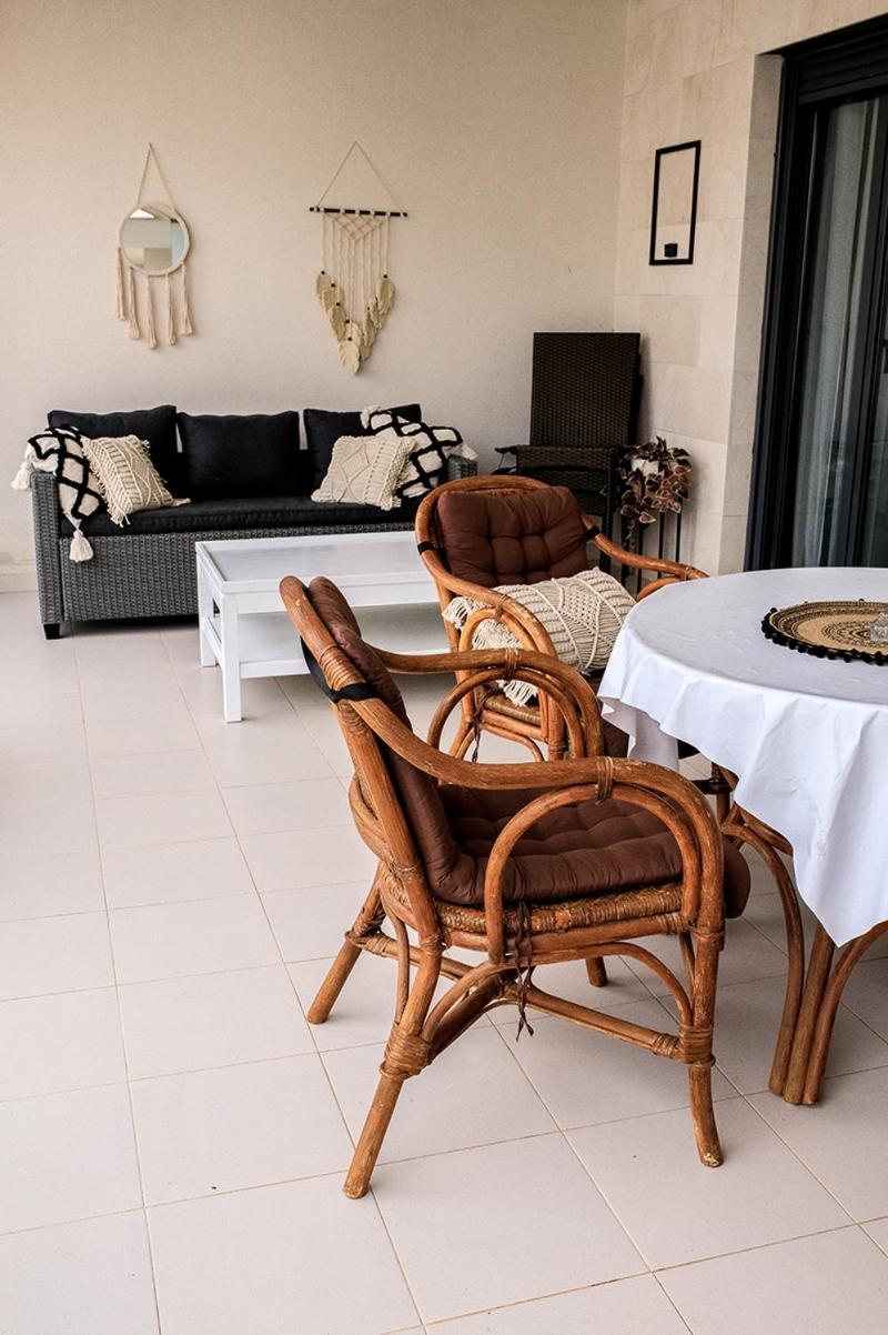 Oasis Cala Alta New 120qm Free Parking, Pool, 2 Bath, 3bdr, Wi-fi, Air-condit