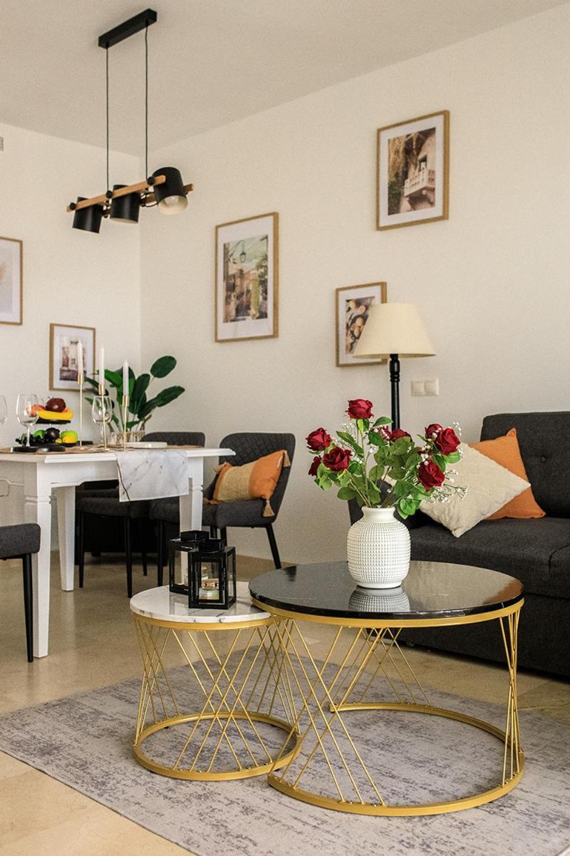 Oasis Cala Alta New 120qm Free Parking, Pool, 2 Bath, 3bdr, Wi-fi, Air-condit * Benidorm