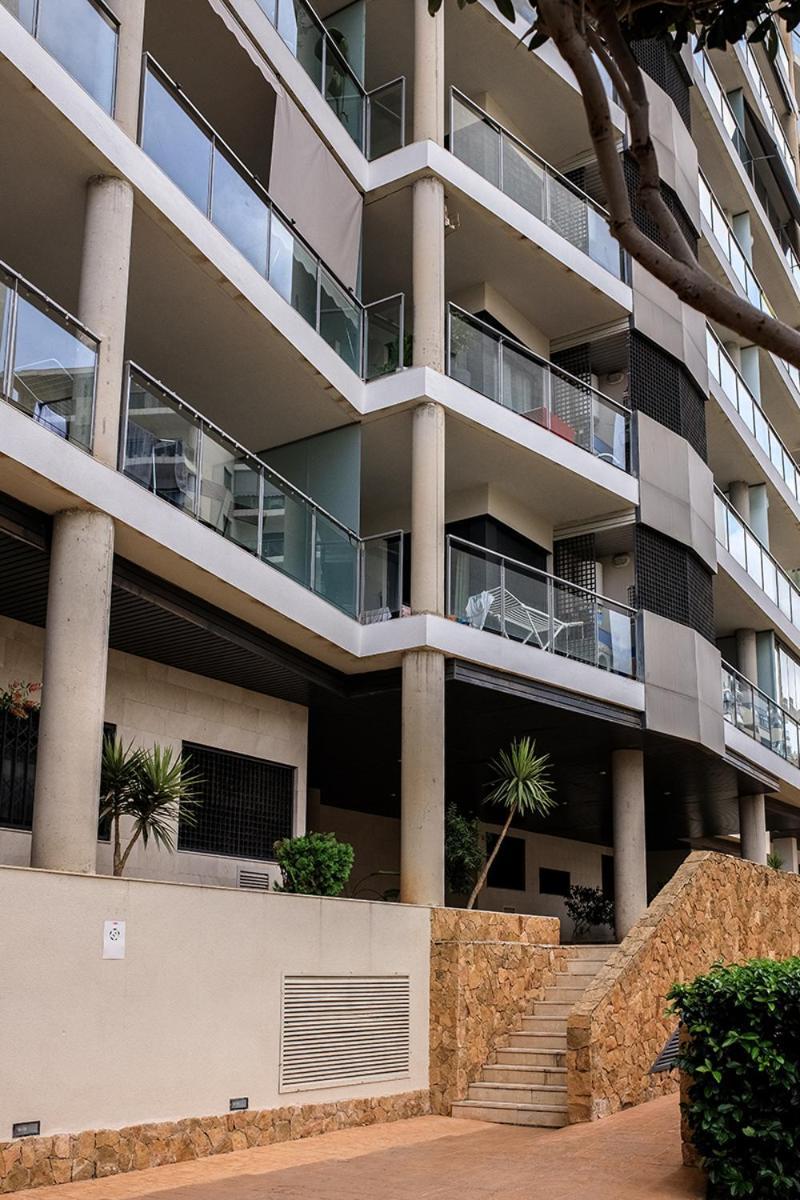 Oasis Cala Alta New 120qm Free Parking, Pool, 2 Bath, 3bdr, Wi-fi, Air-condit Apartment