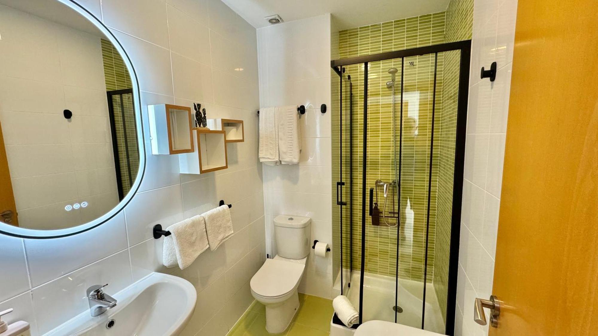 140m² 3 Slaapkamer, 2 Privé Badkamer In Playa De Levante Appartement