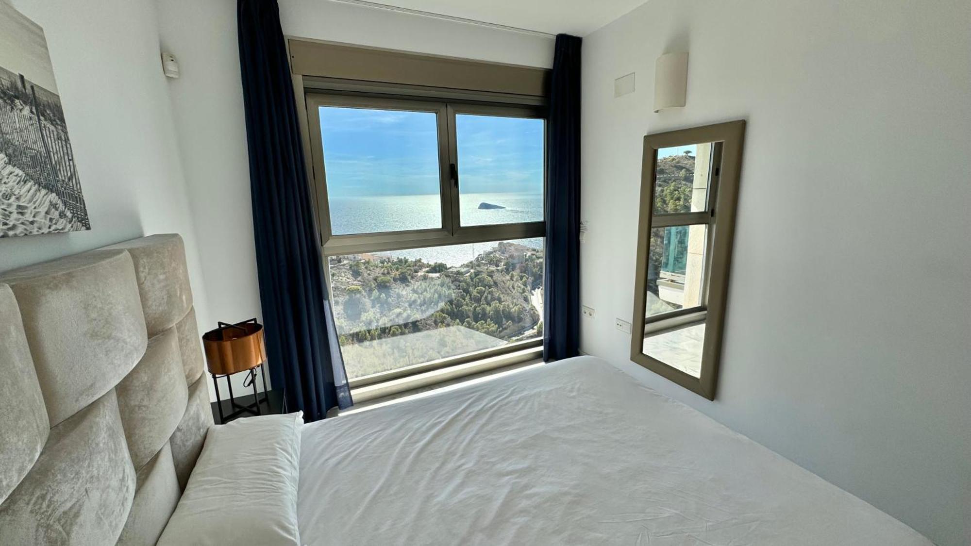 High Rise On The 39th Floor With Private Terrace And Sea Views