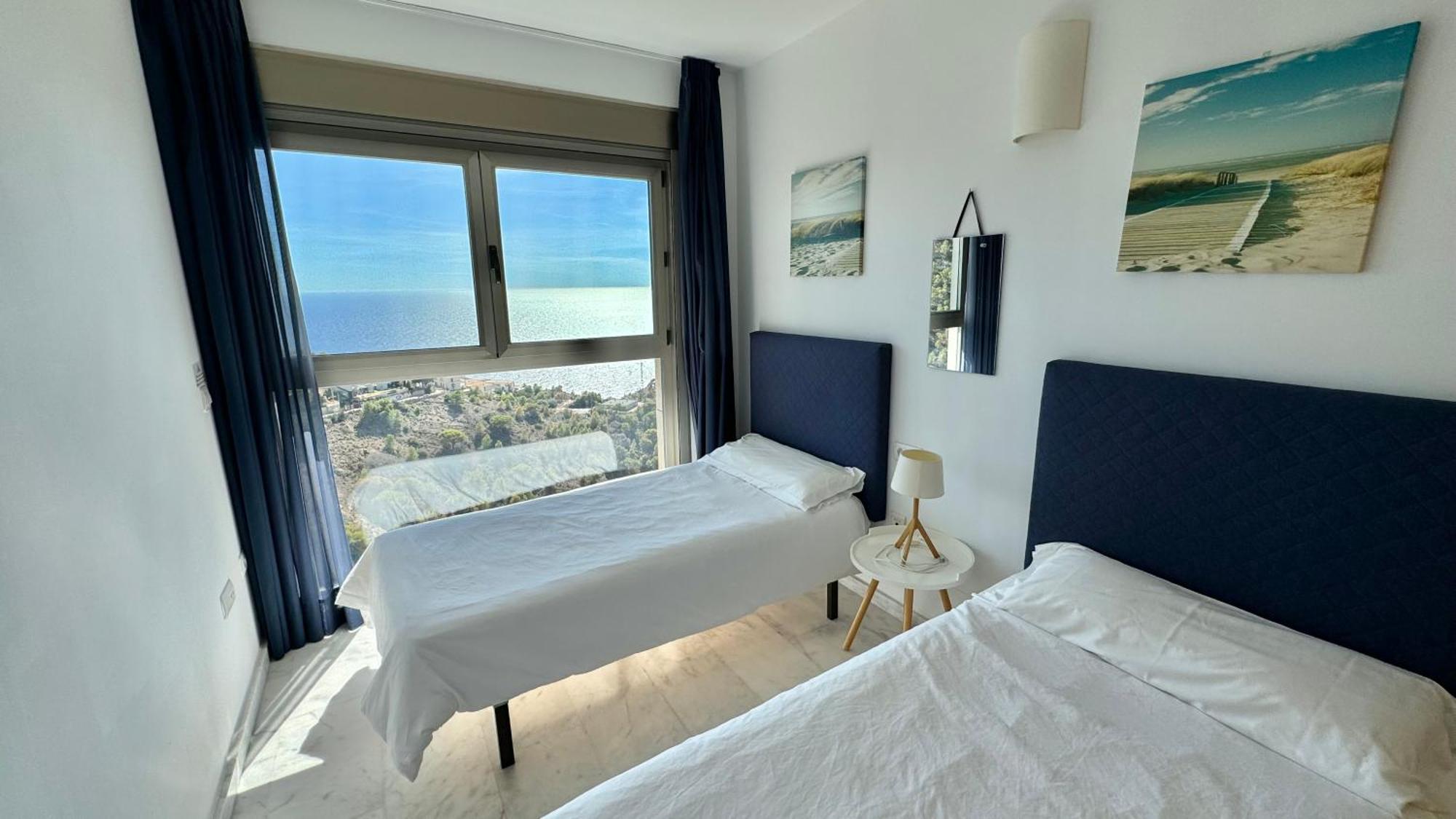 High Rise On The 39th Floor With Private Terrace And Sea Views Apartment *