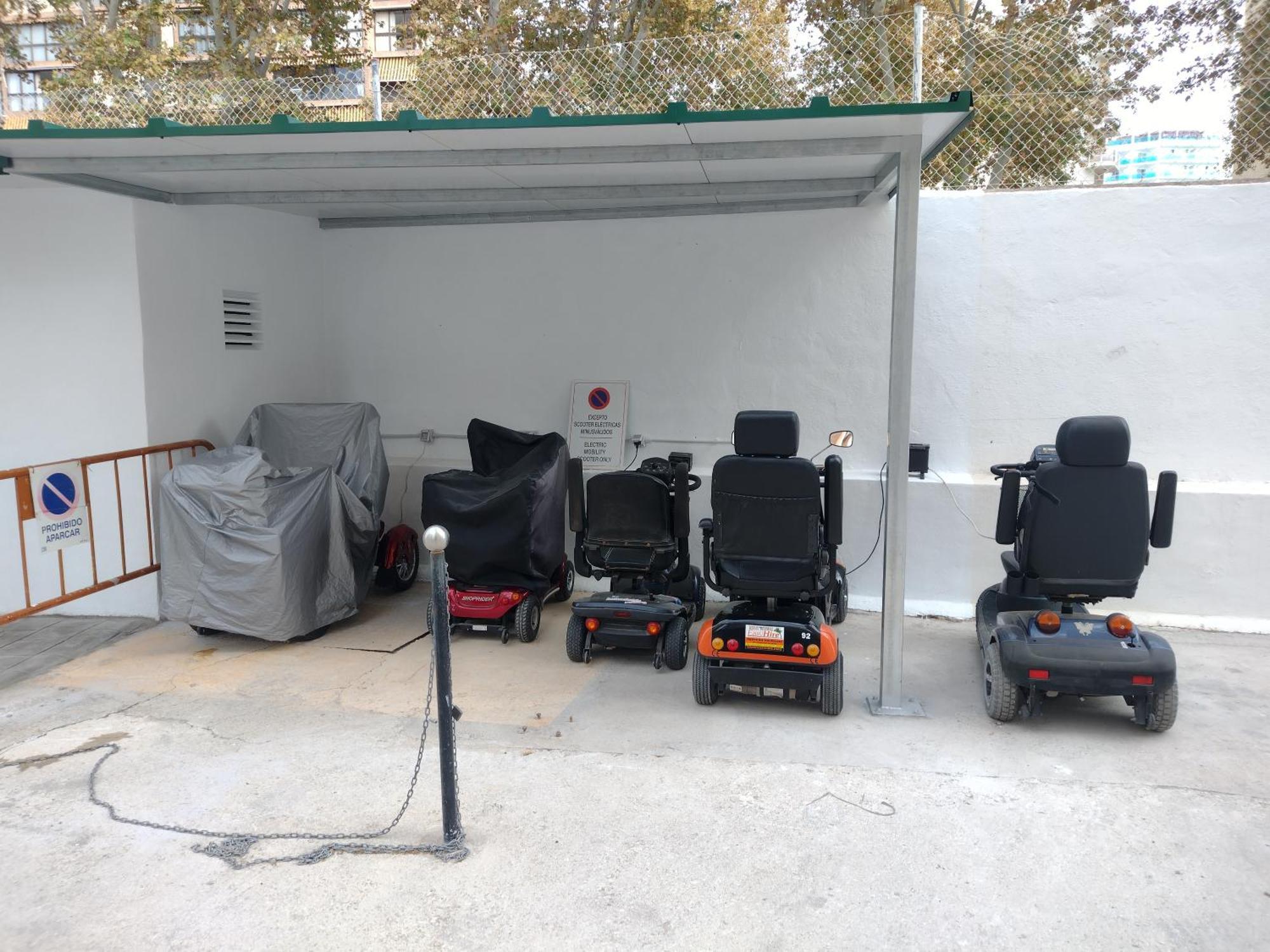 Apartamento Living Benidorm. Playa Levante *