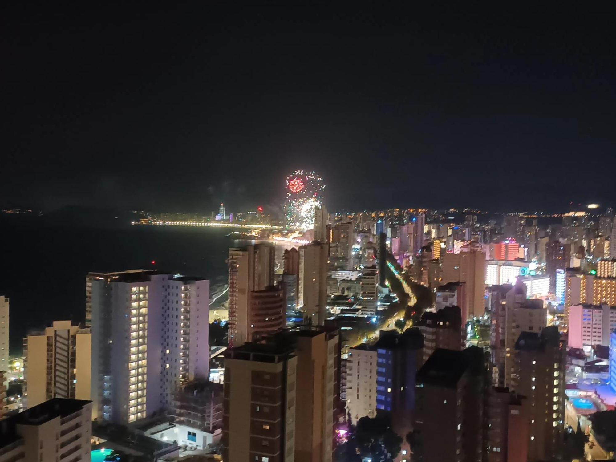 Apto Sm Montecarlo P19 Edif.gemelos 15 Playa Levante Benidorm