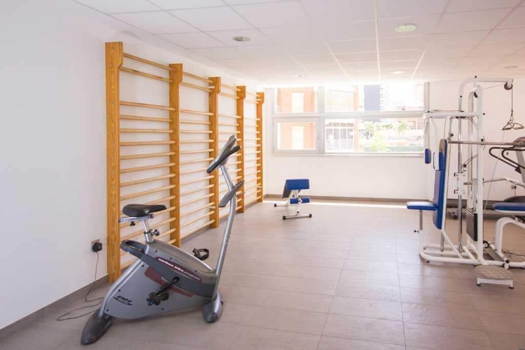 Con Jacuzzi, Sauna, Gimnasio Y Piscina Enfrente Del Mar Apartment Benidorm