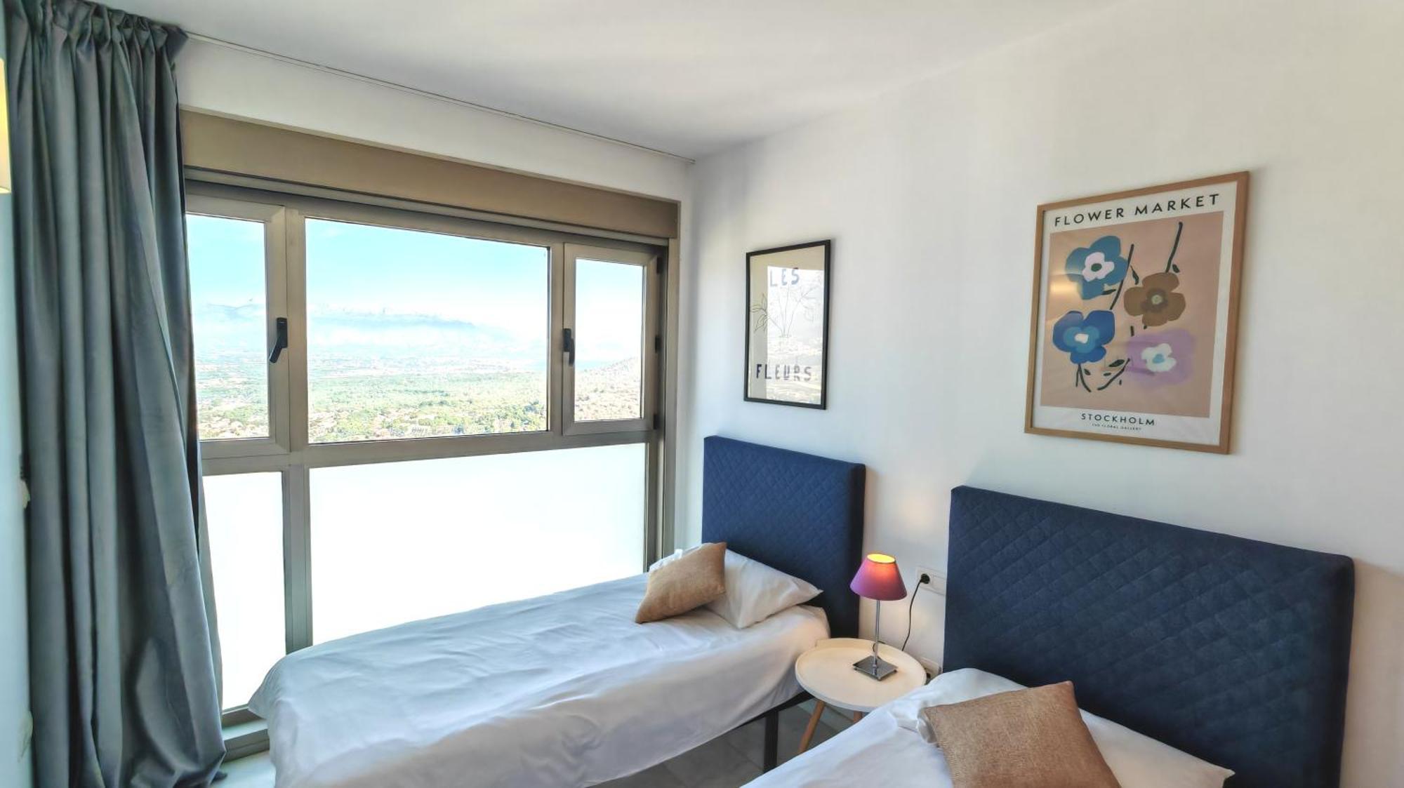 Increibles Vistas Al Mar Desde La Terraza Privada En La Planta 39 * Benidorm