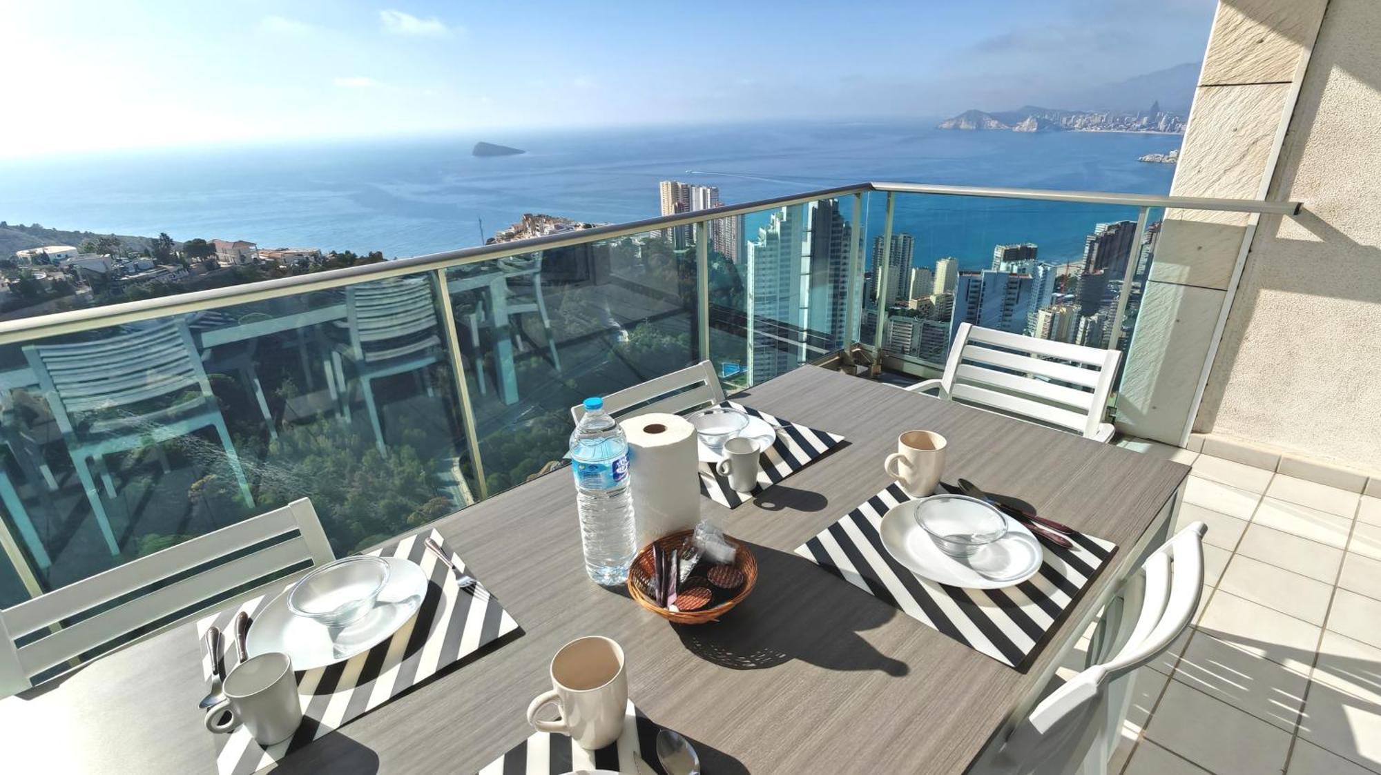 Skyline 39 Increibles Vistas Al Mar Desde La Terraza Privada En La Planta 39 Apartment *