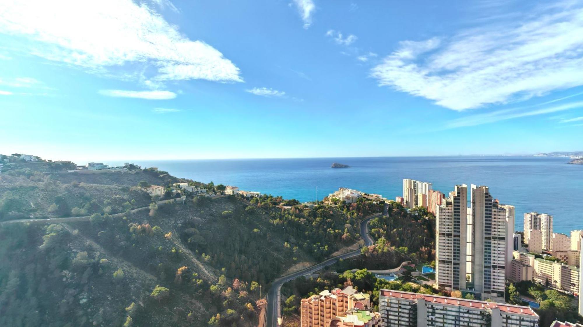Appartement 36th Floor - Highrise With Private Terrace & Amazing Sea Views