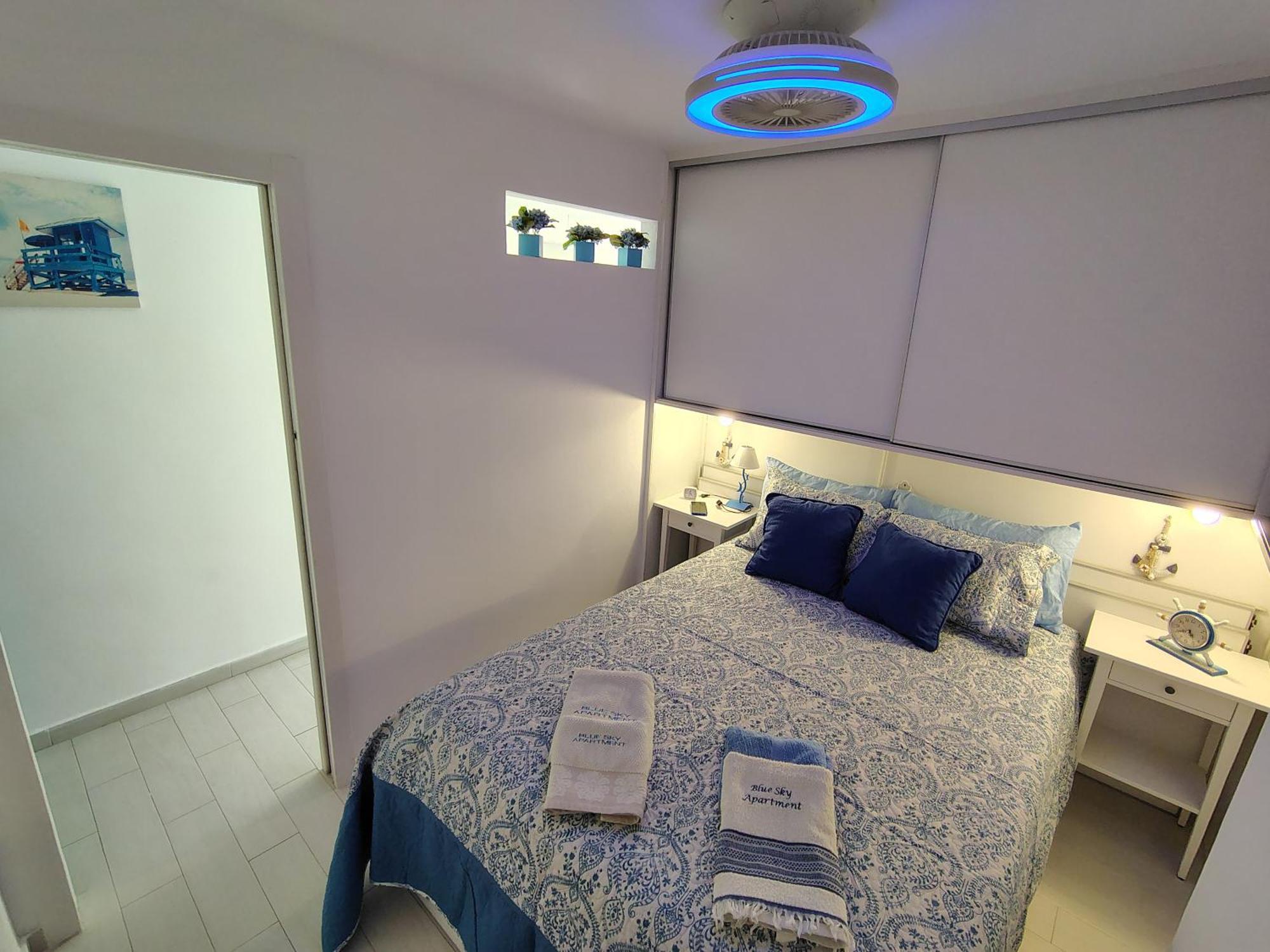 Blue Sky Apartment *
