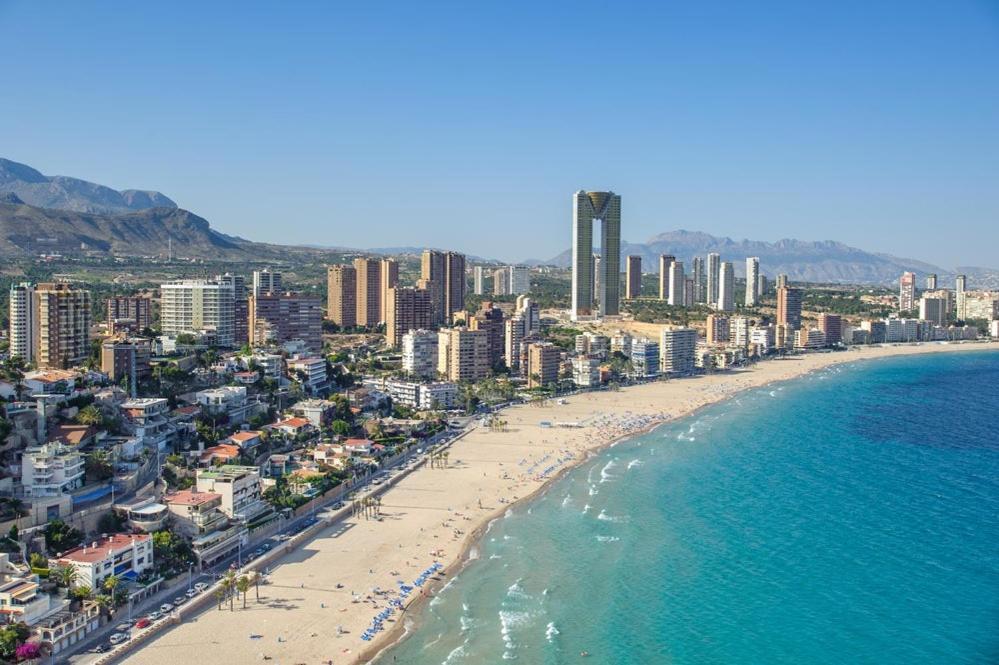 Tu Paraiso Costero En Playa De Poniente, Vistas Al Mar, Arena Dorada Y Un Entorno De Lujo Apartment