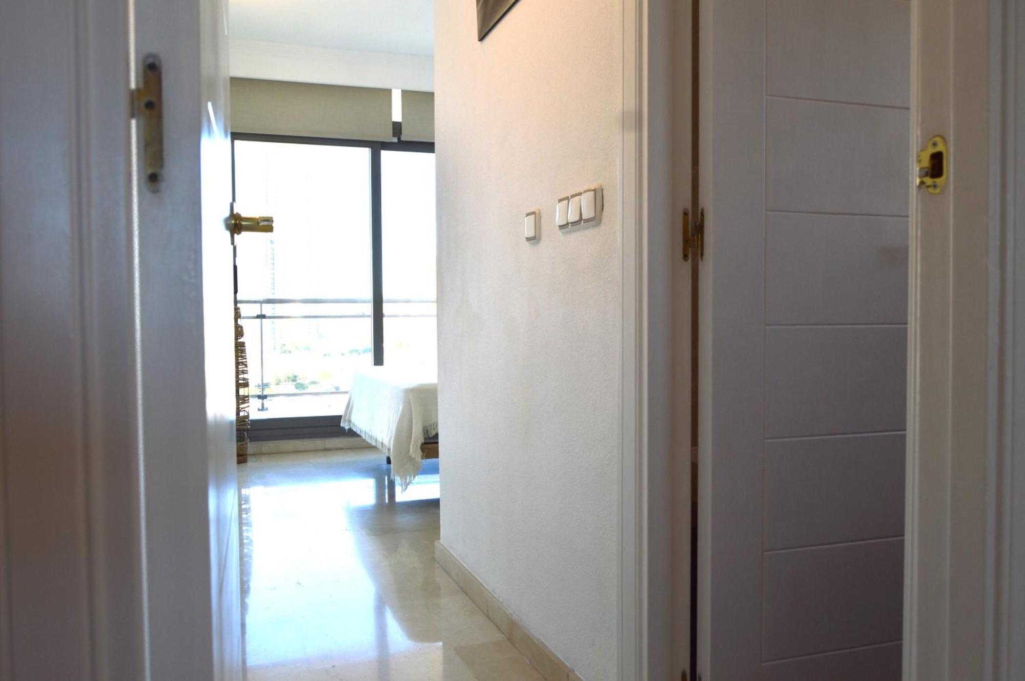 Tu Paraiso Costero En Playa De Poniente, Vistas Al Mar, Arena Dorada Y Un Entorno De Lujo Apartment
