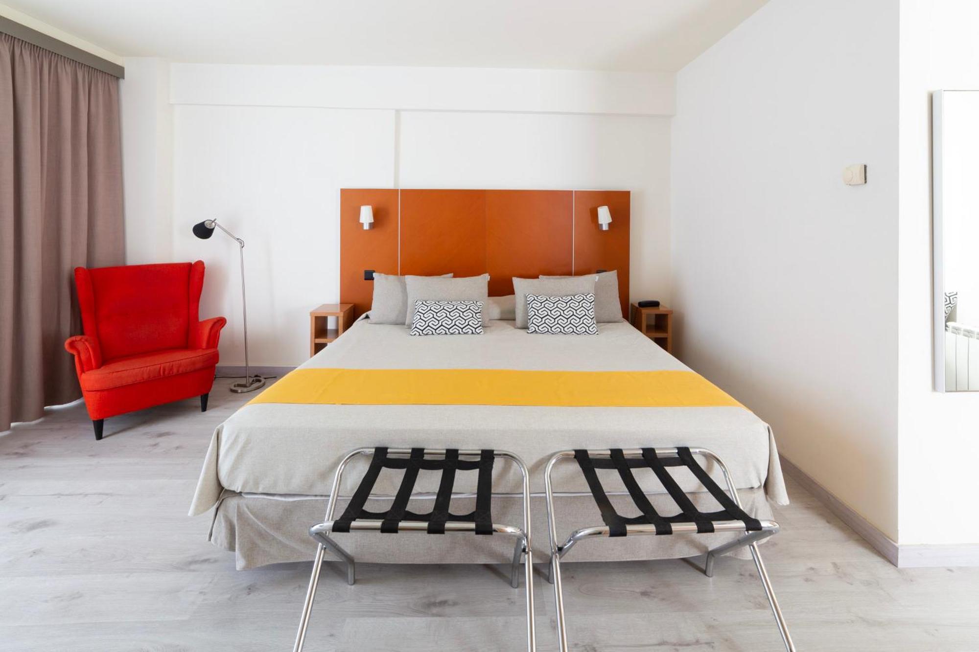 Hotel Oasis Plaza 3*