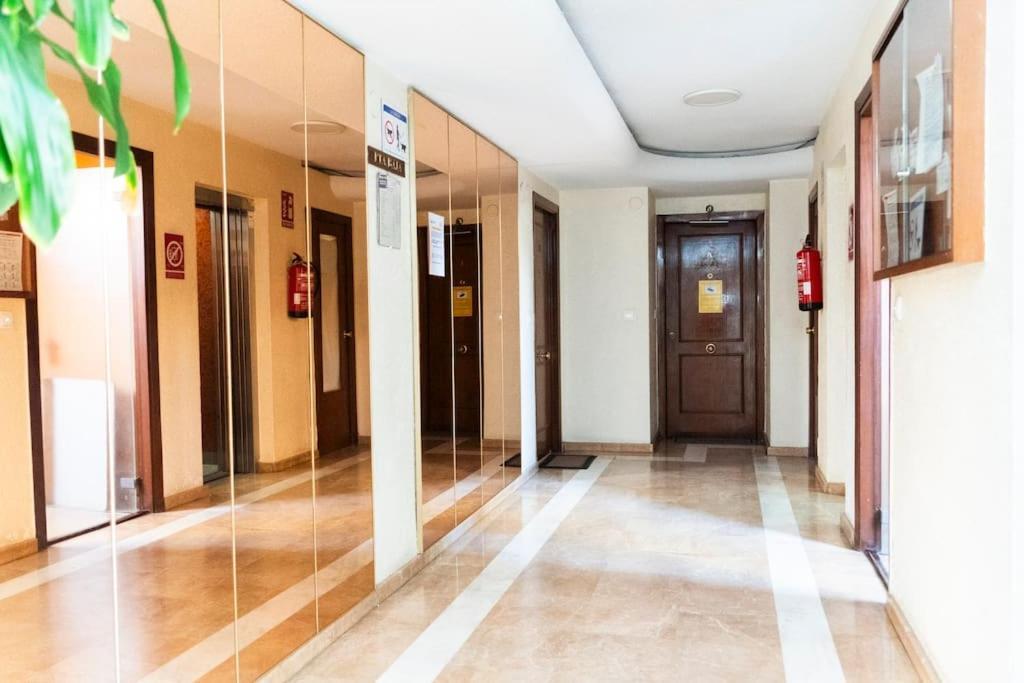 Apartment Stylish Seaview With Pool Access Benidorm