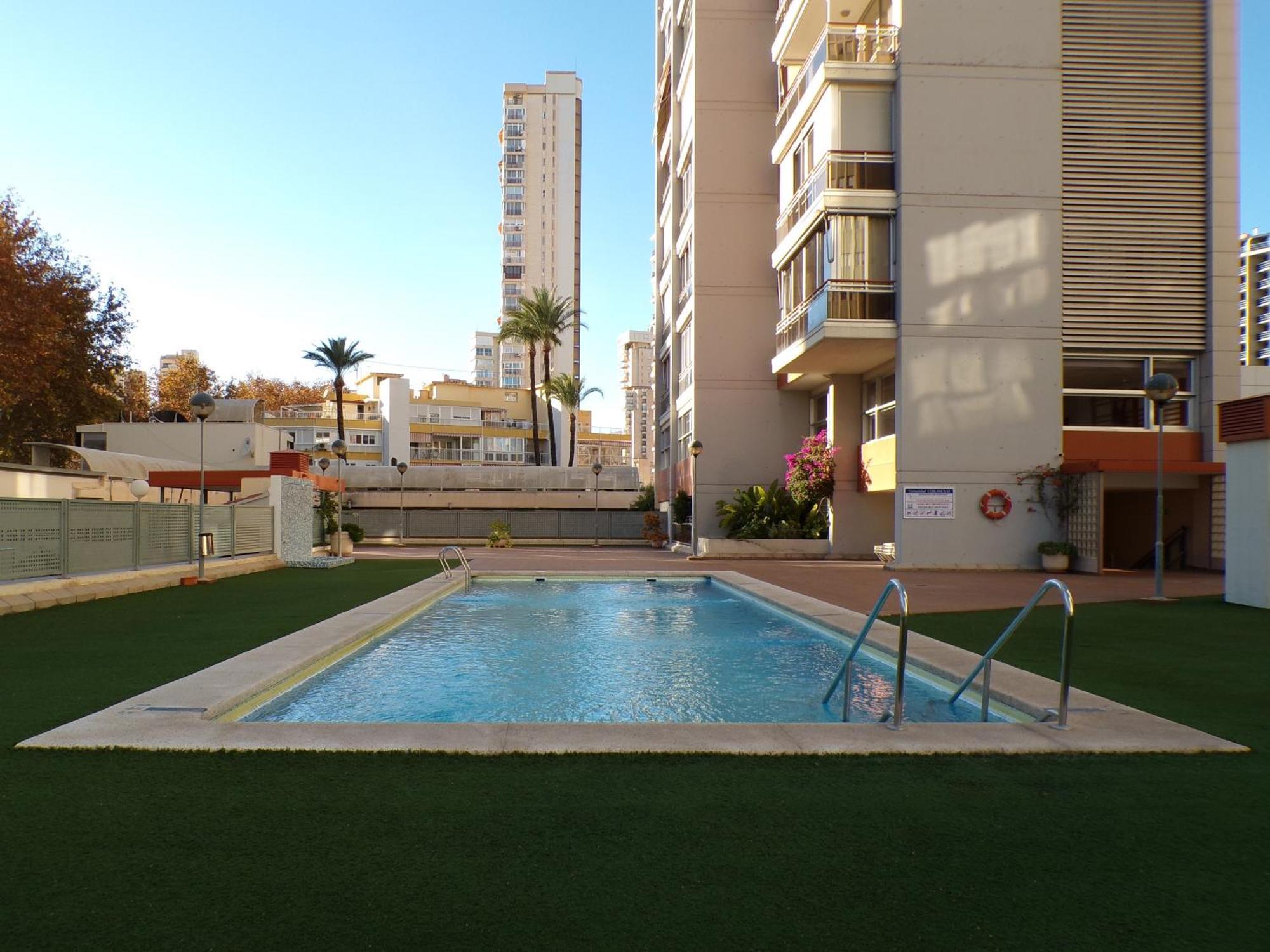 Con Jacuzzi, Sauna, Gimnasio Y Piscina Enfrente Del Mar Benidorm