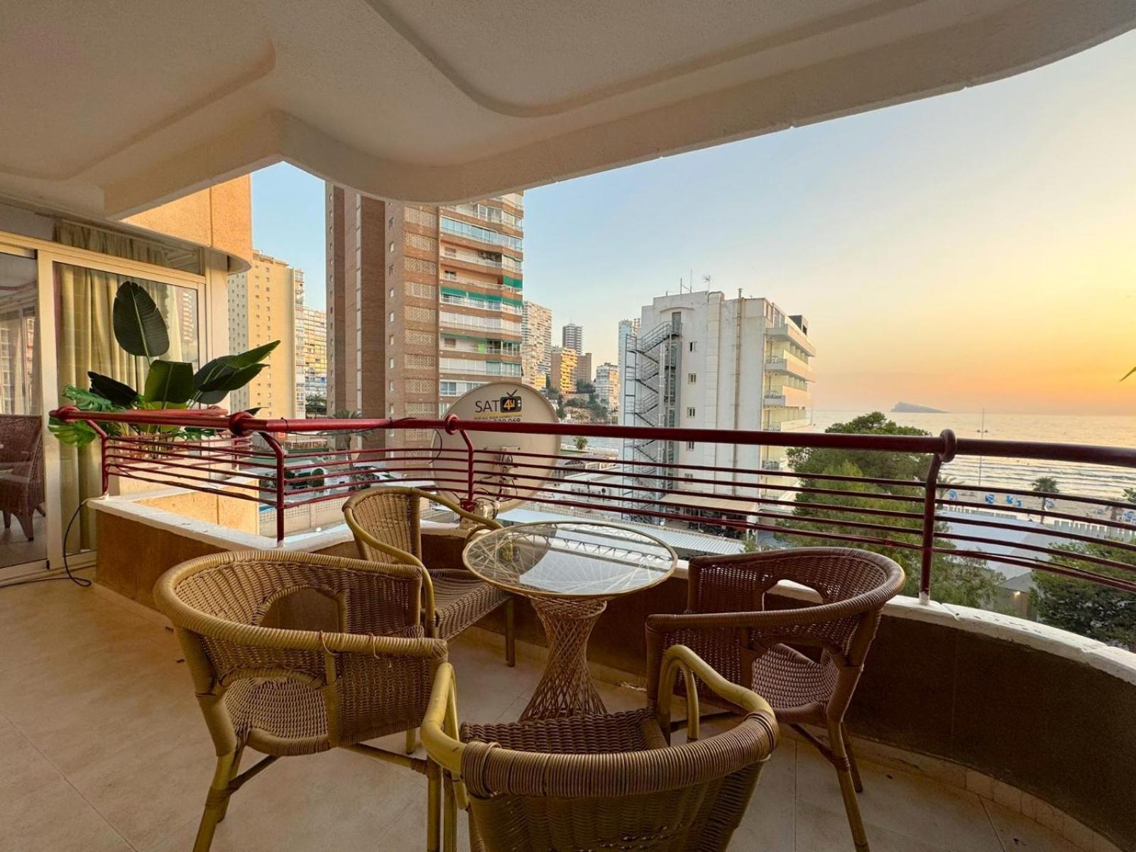 Coblanca 8-2º Fantasy Apartment