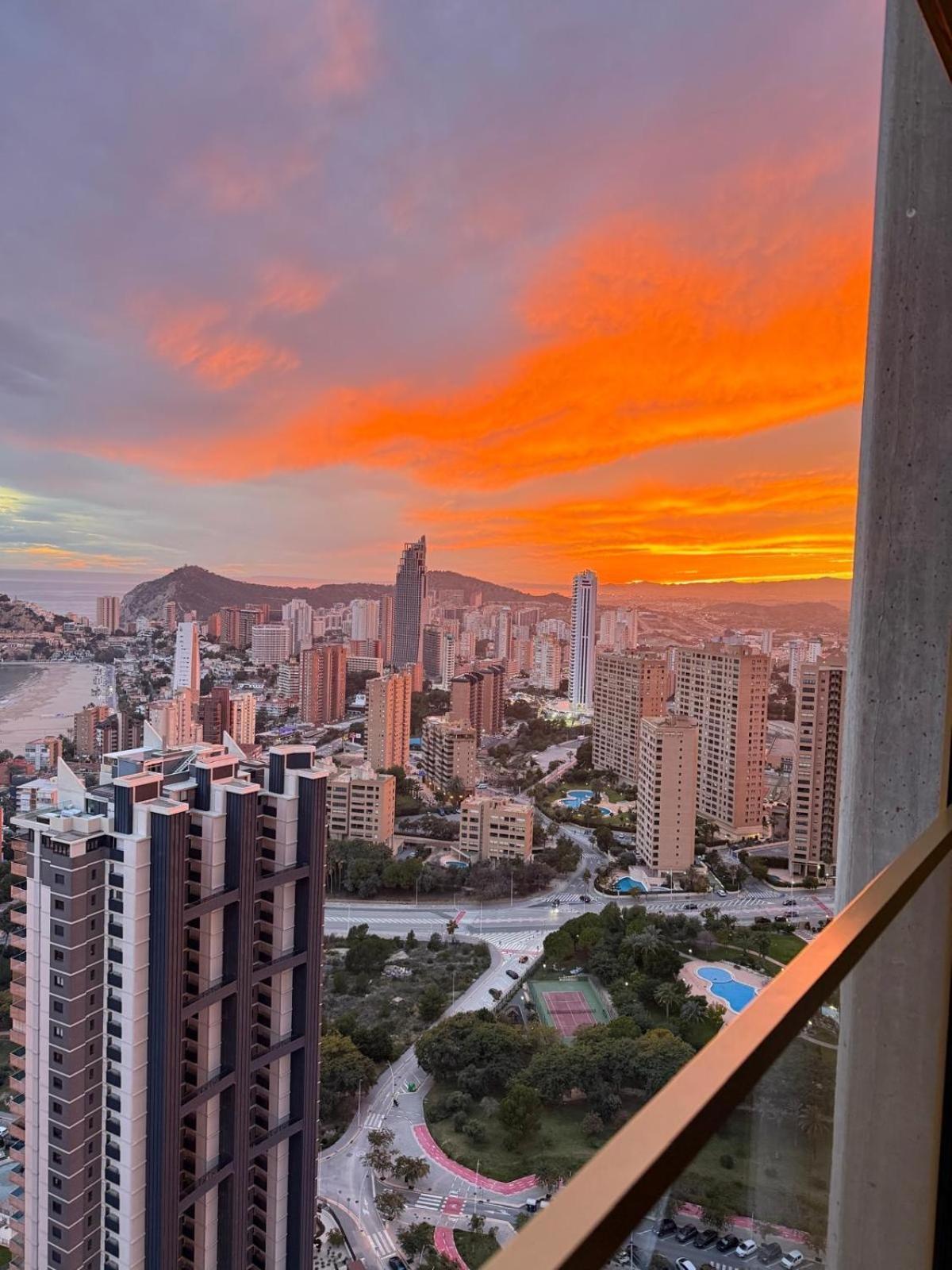 Intempo Sky 26 Floor Seaview * Benidorm