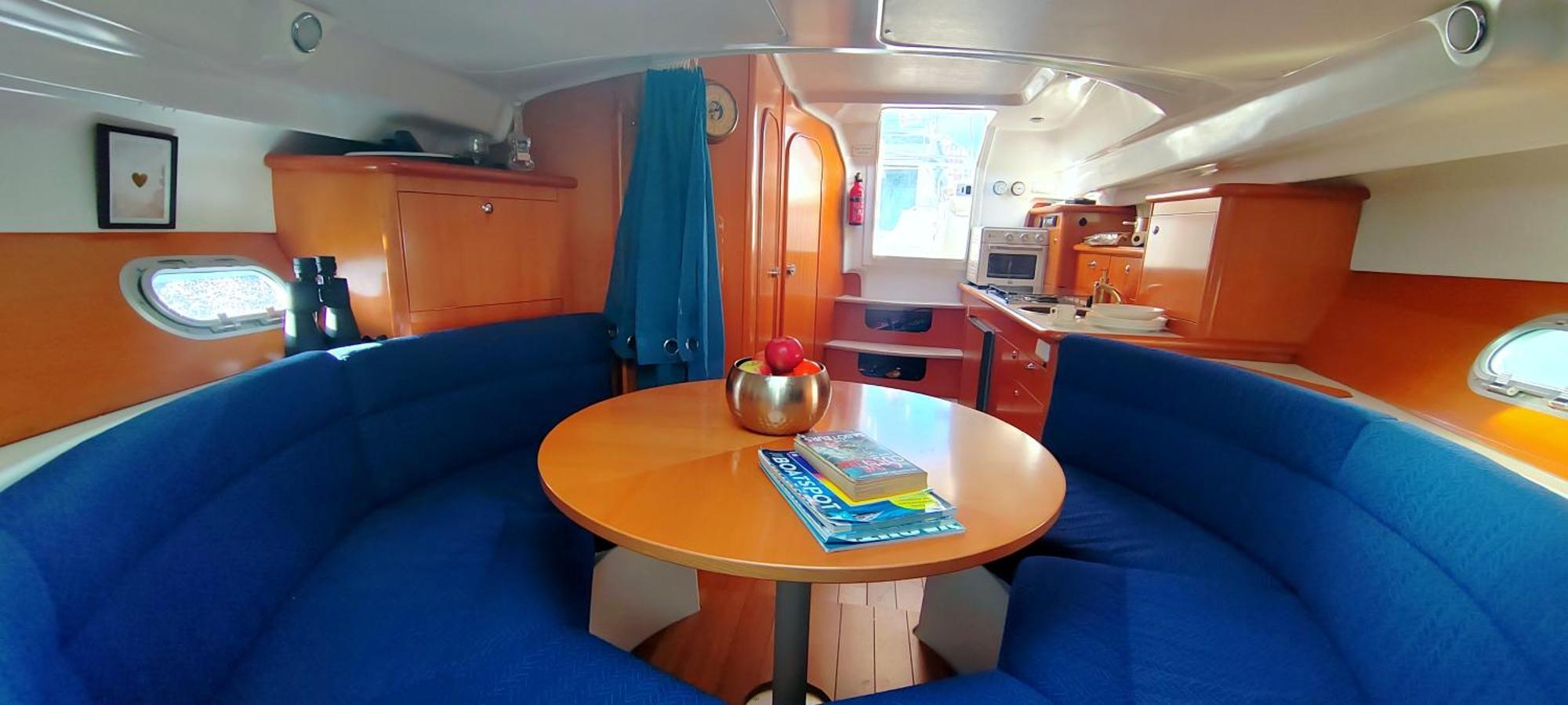Botel Motor Yacht Alicante Benidorm