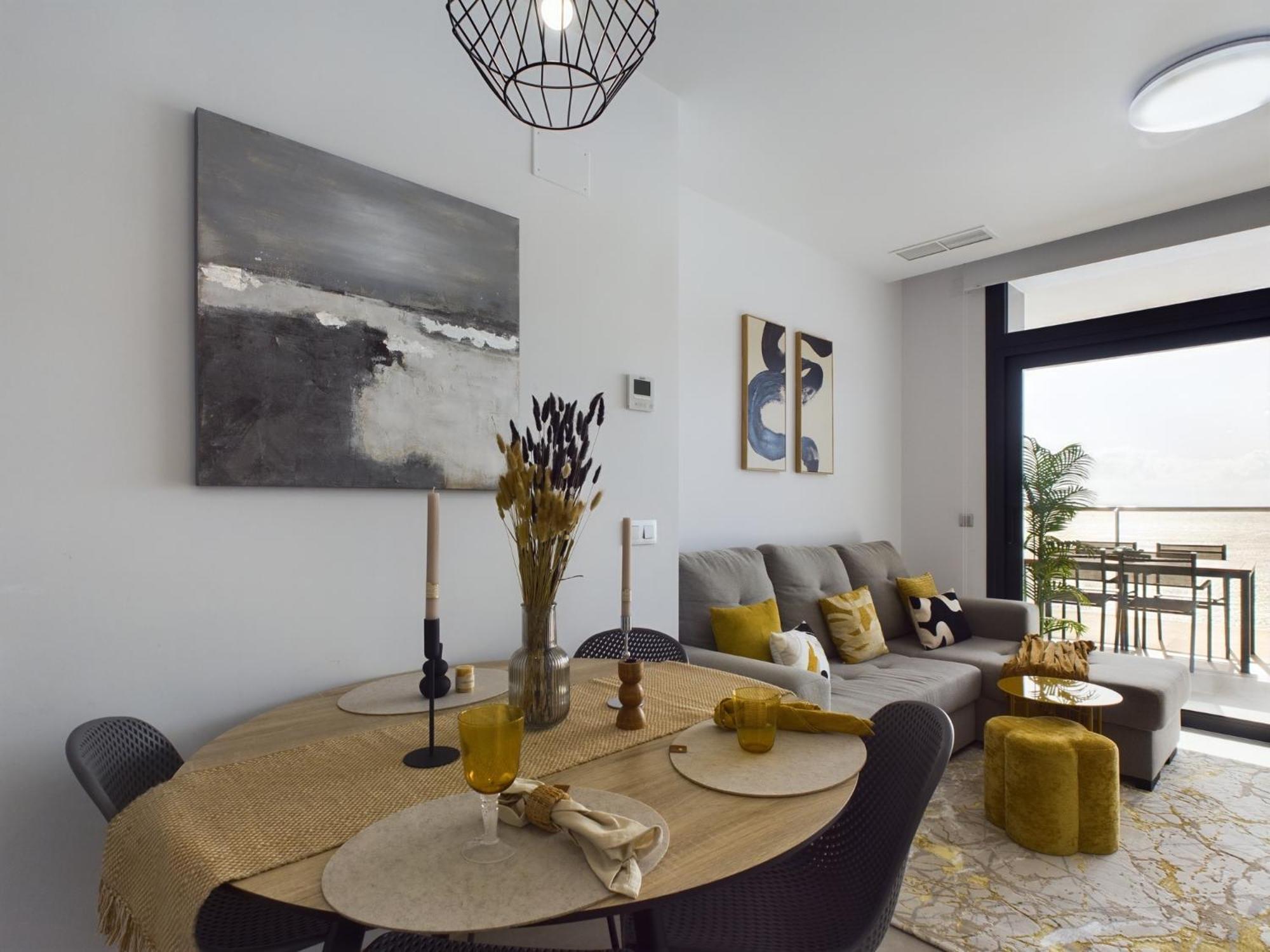 Sunset Cliffs Yellow Apartment Benidorm
