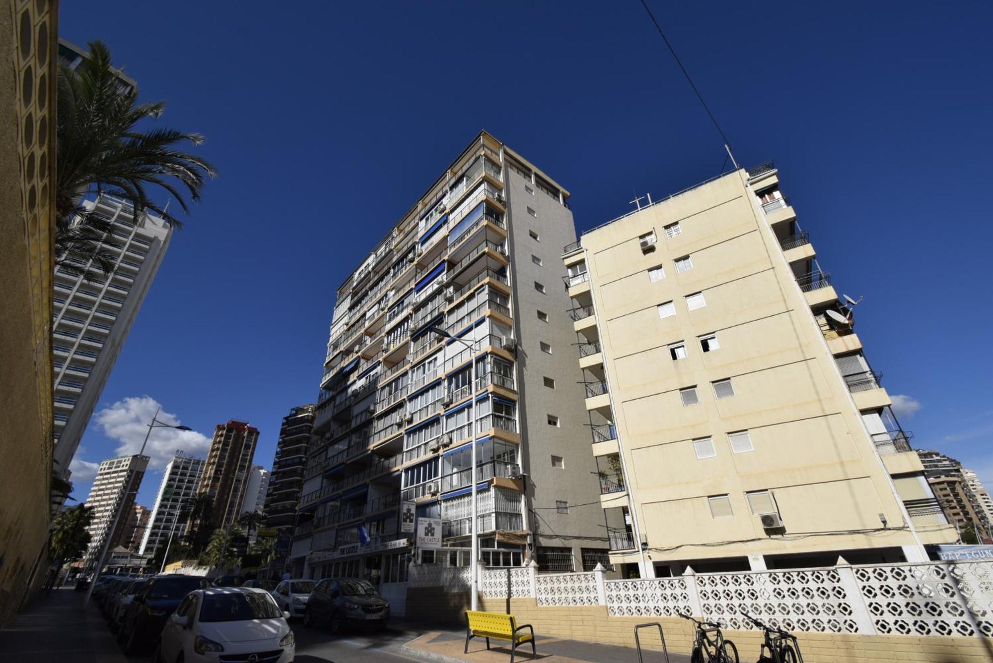 Dona 2 10-5 - Arena * Benidorm